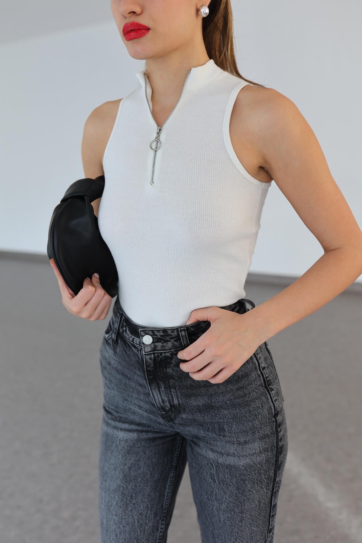 Fermuarlı Beyaz Bodysuit