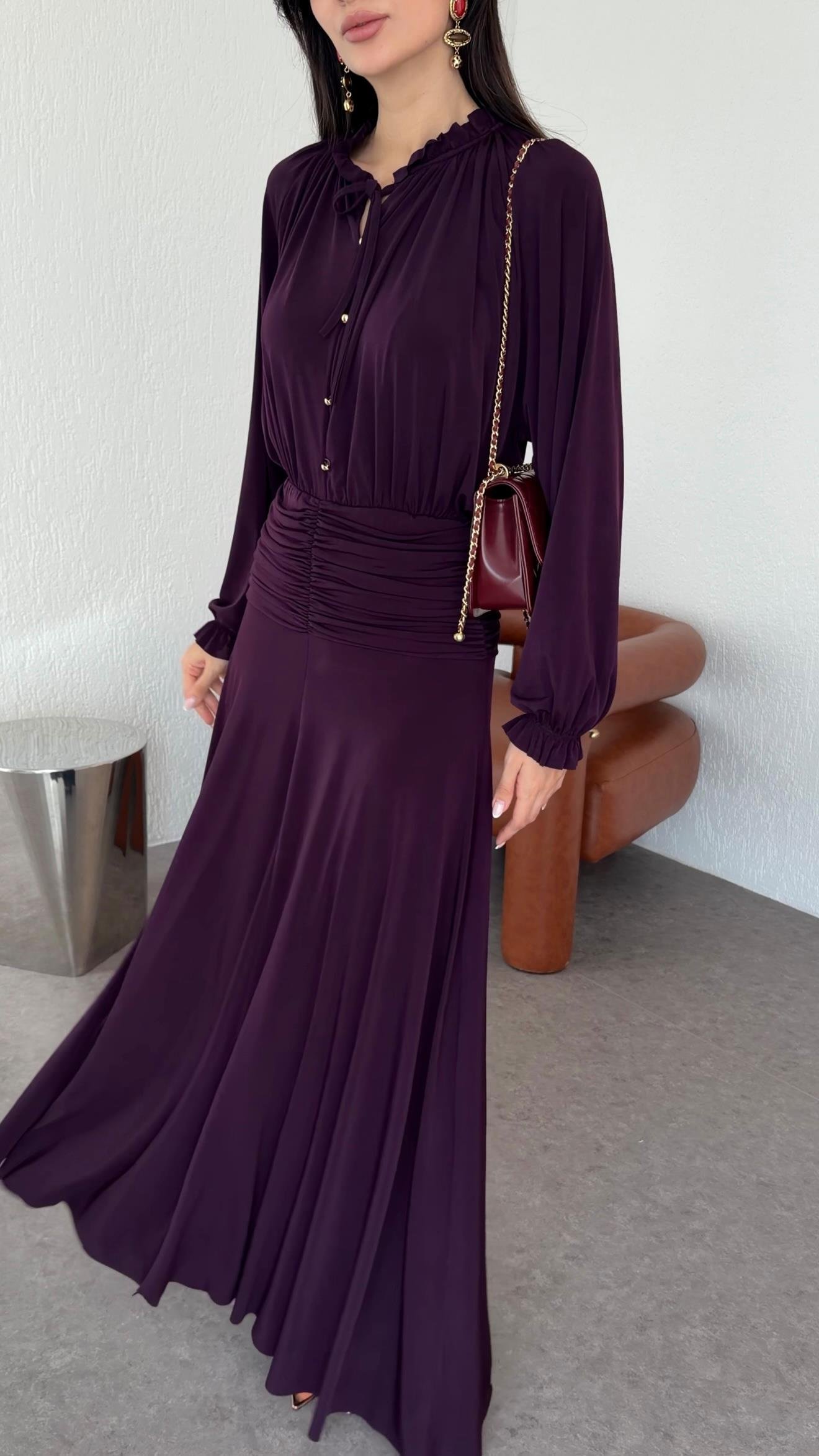 Fırfırlı Yaka Maxi Mürdüm Elbise