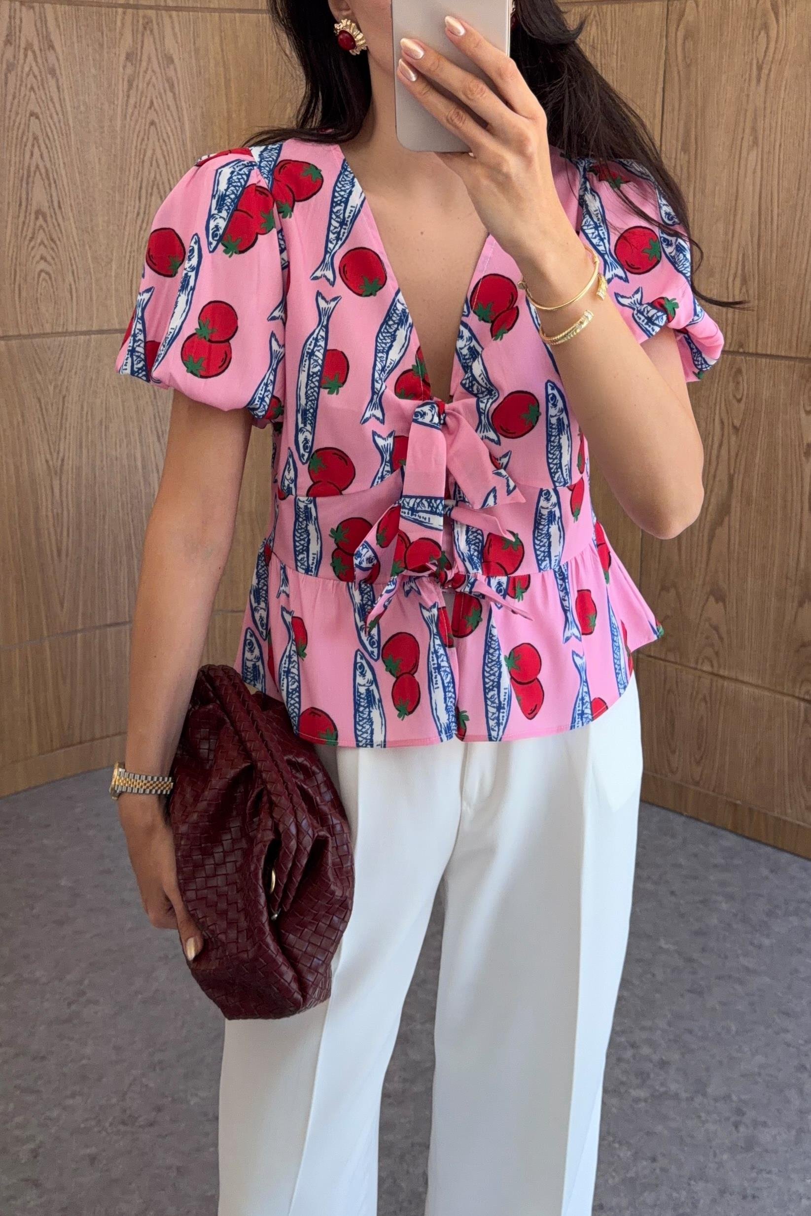 Fiyonklu Desenli Pembe Gömlek