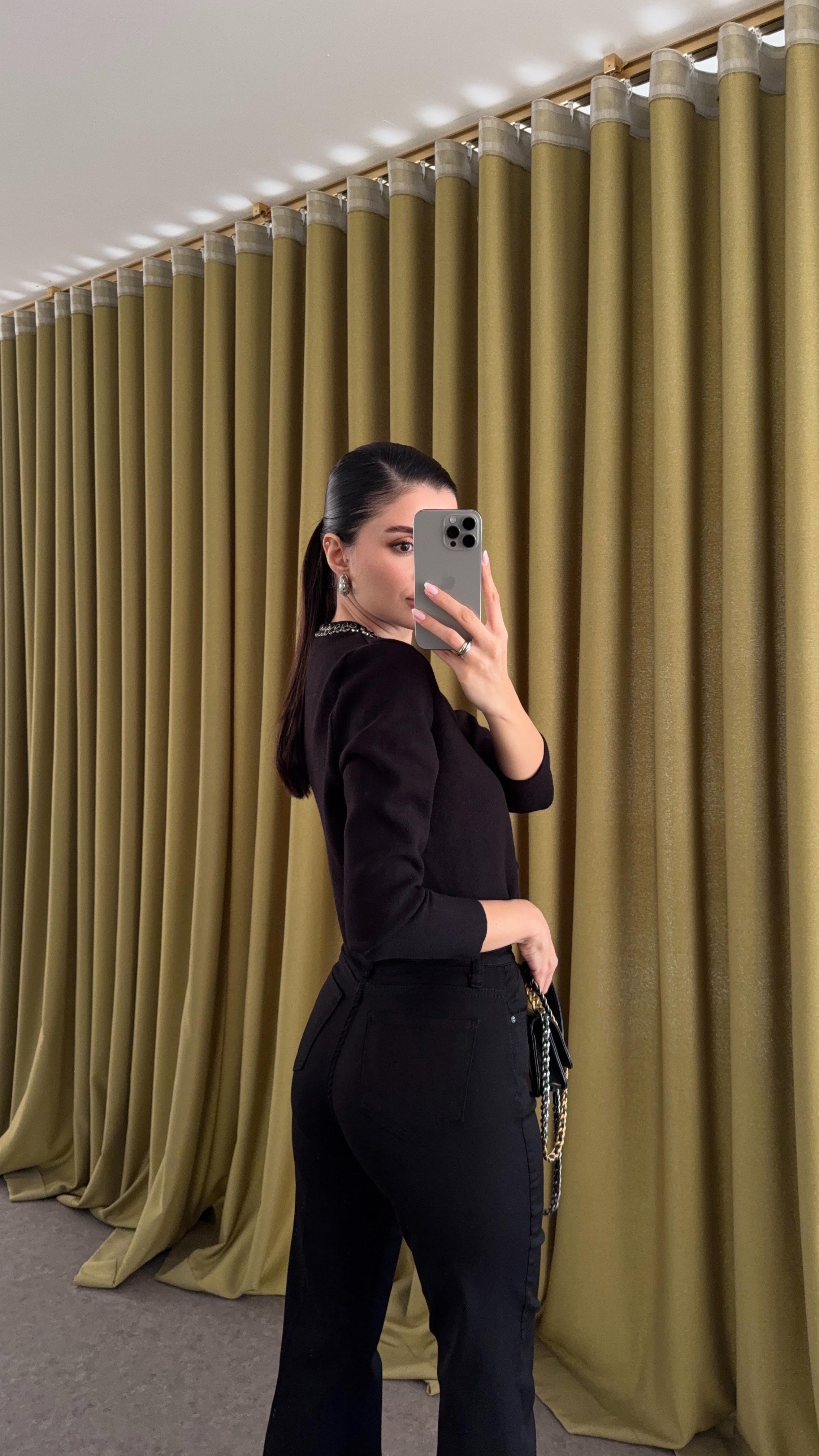 Full Likralı Siyah İspanyol Jean