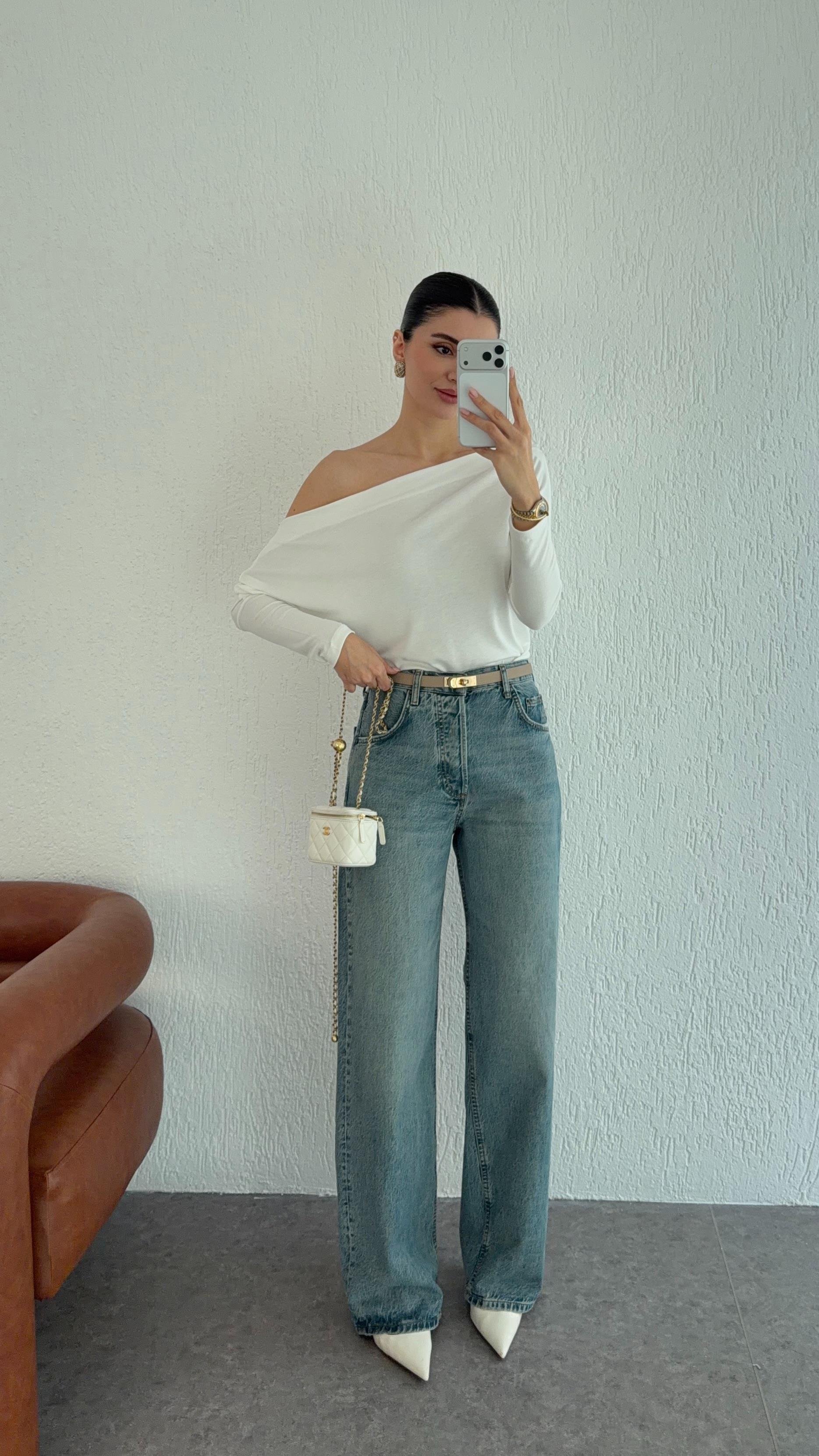 Gizli Düğmeli Açık Mavi Salaş Jean