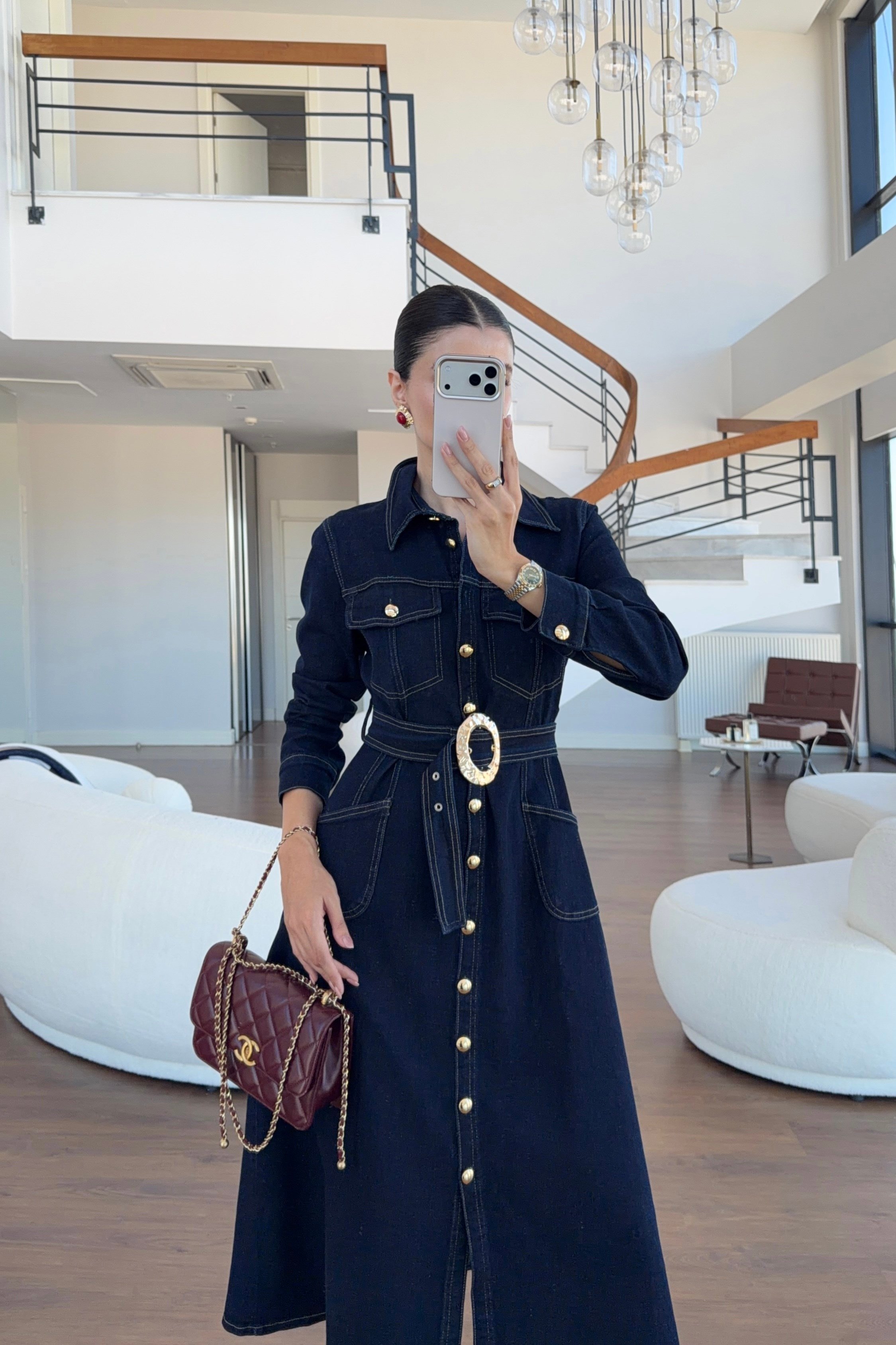 Gold Detaylı Kemerli Maxi Denim Elbise