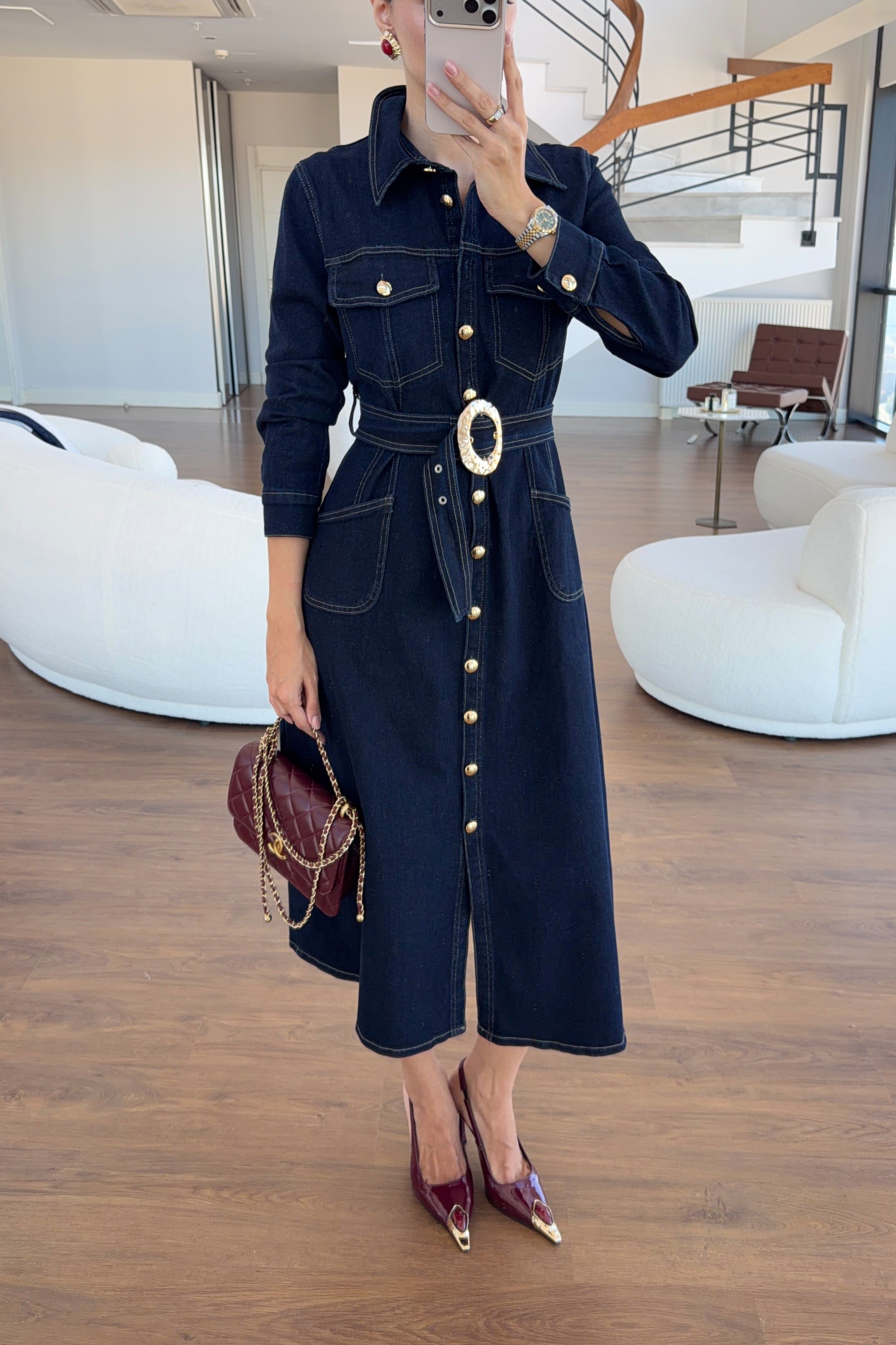 Gold Detaylı Kemerli Maxi Denim Elbise