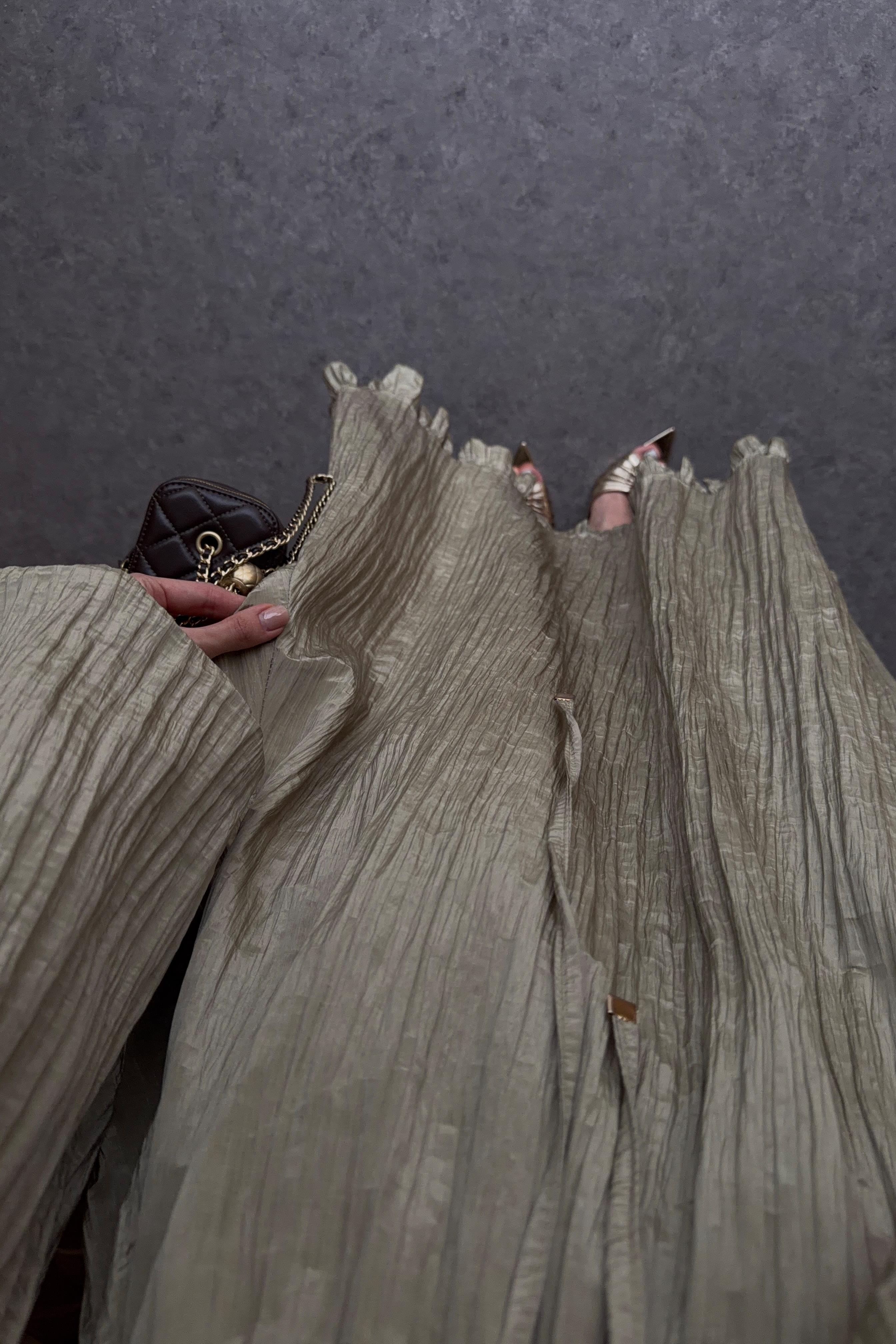 Gold Düğmeli Piliseli Haki Elbise