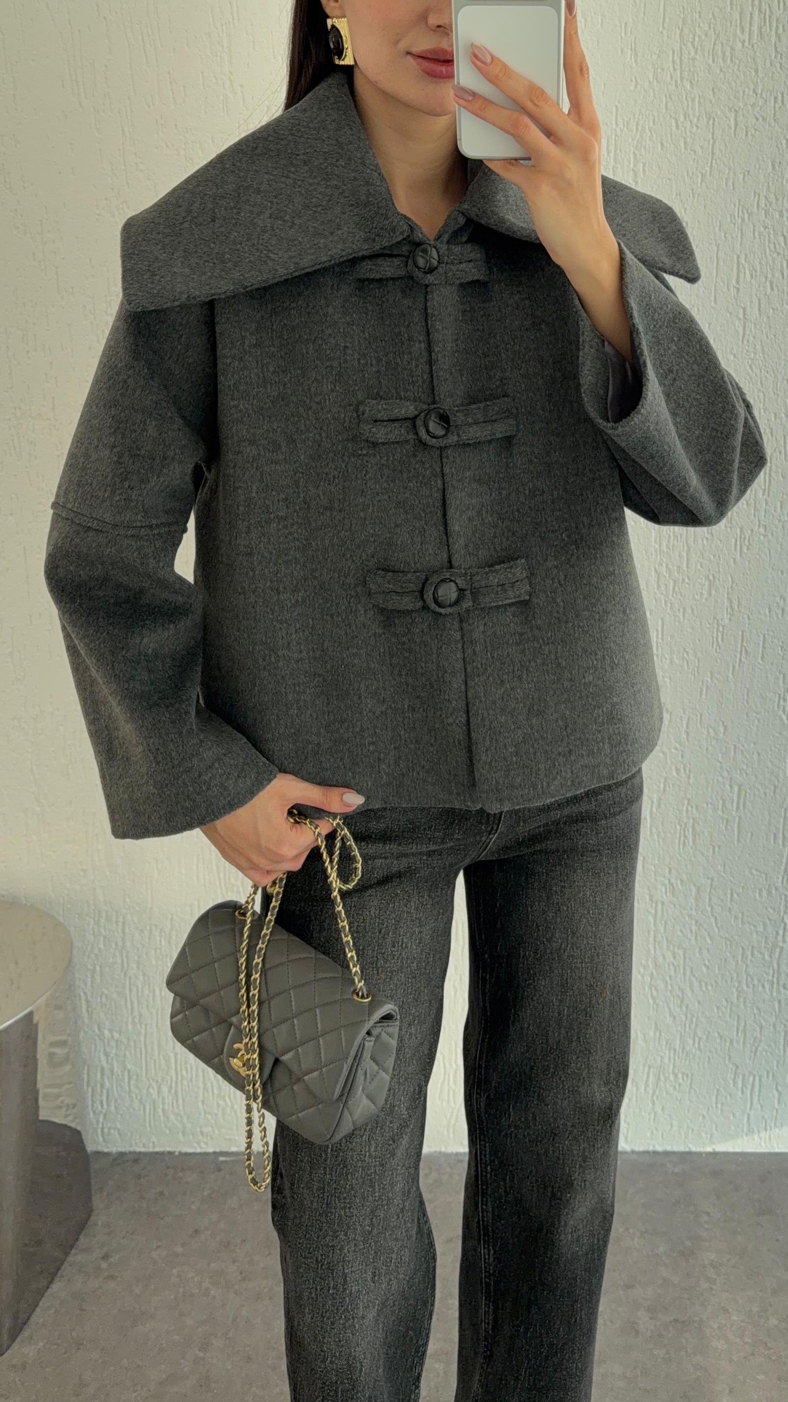 Gri Kısa Kaşe Ceket