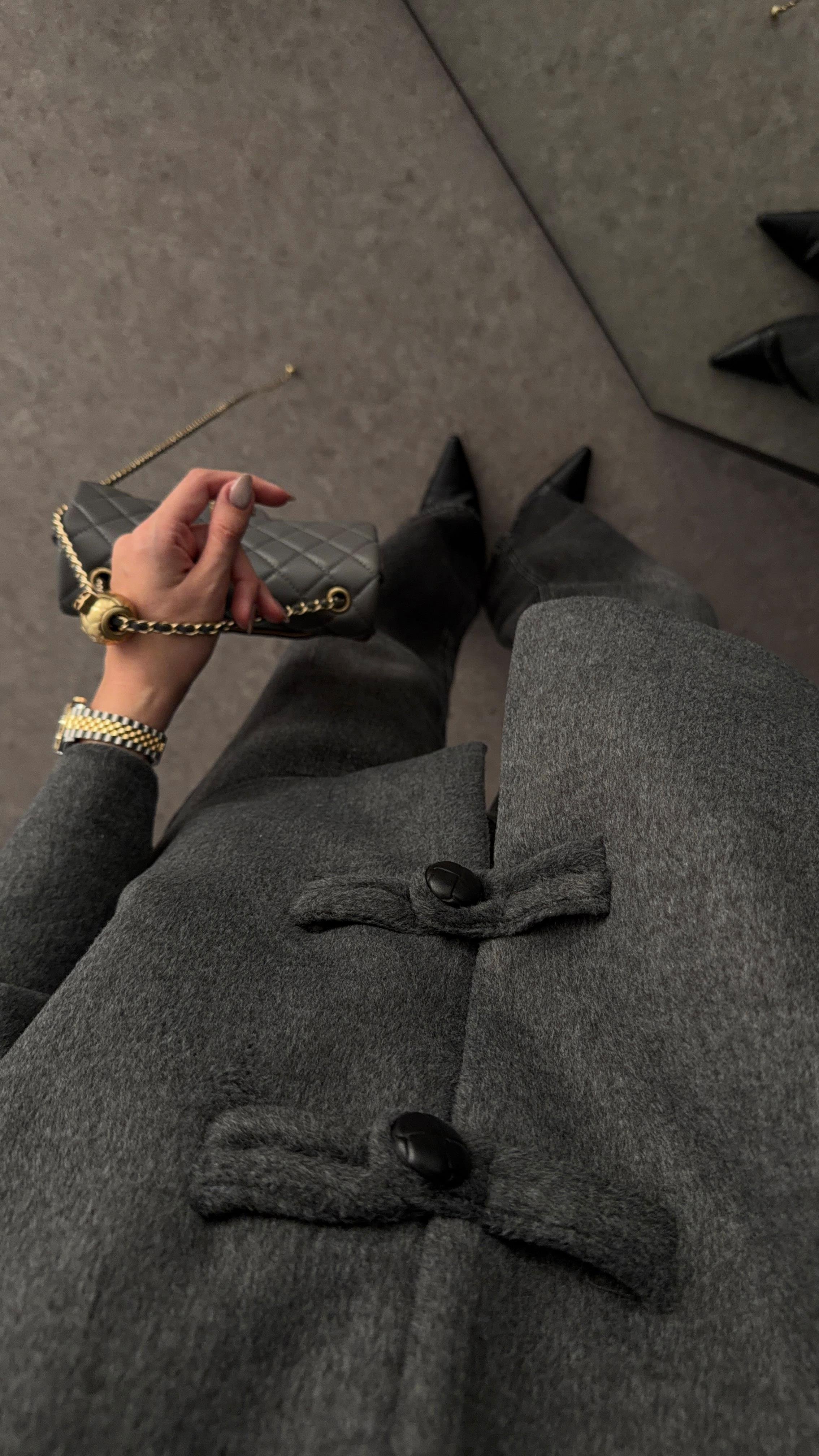 Gri Kısa Kaşe Ceket