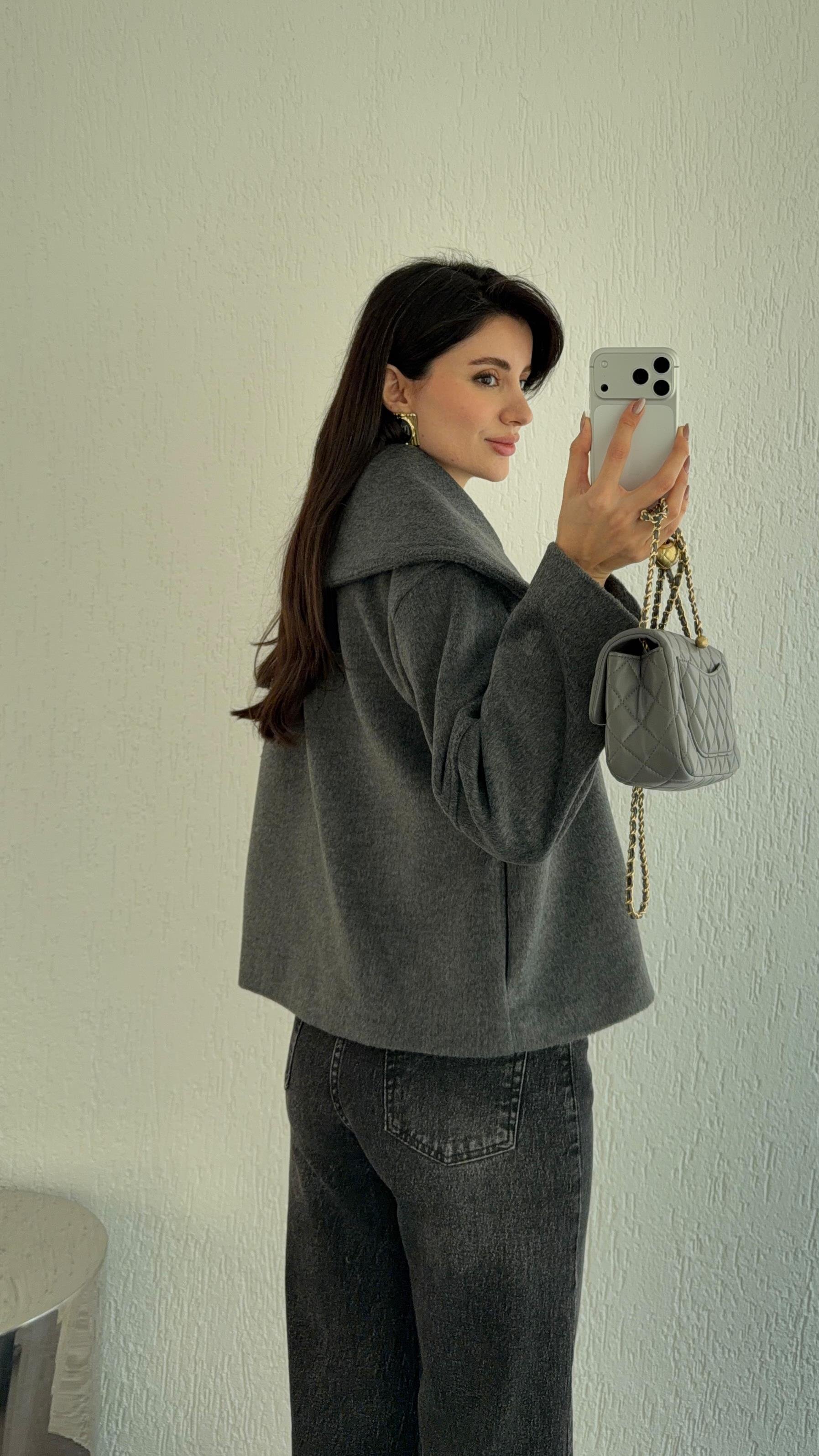 Gri Kısa Kaşe Ceket