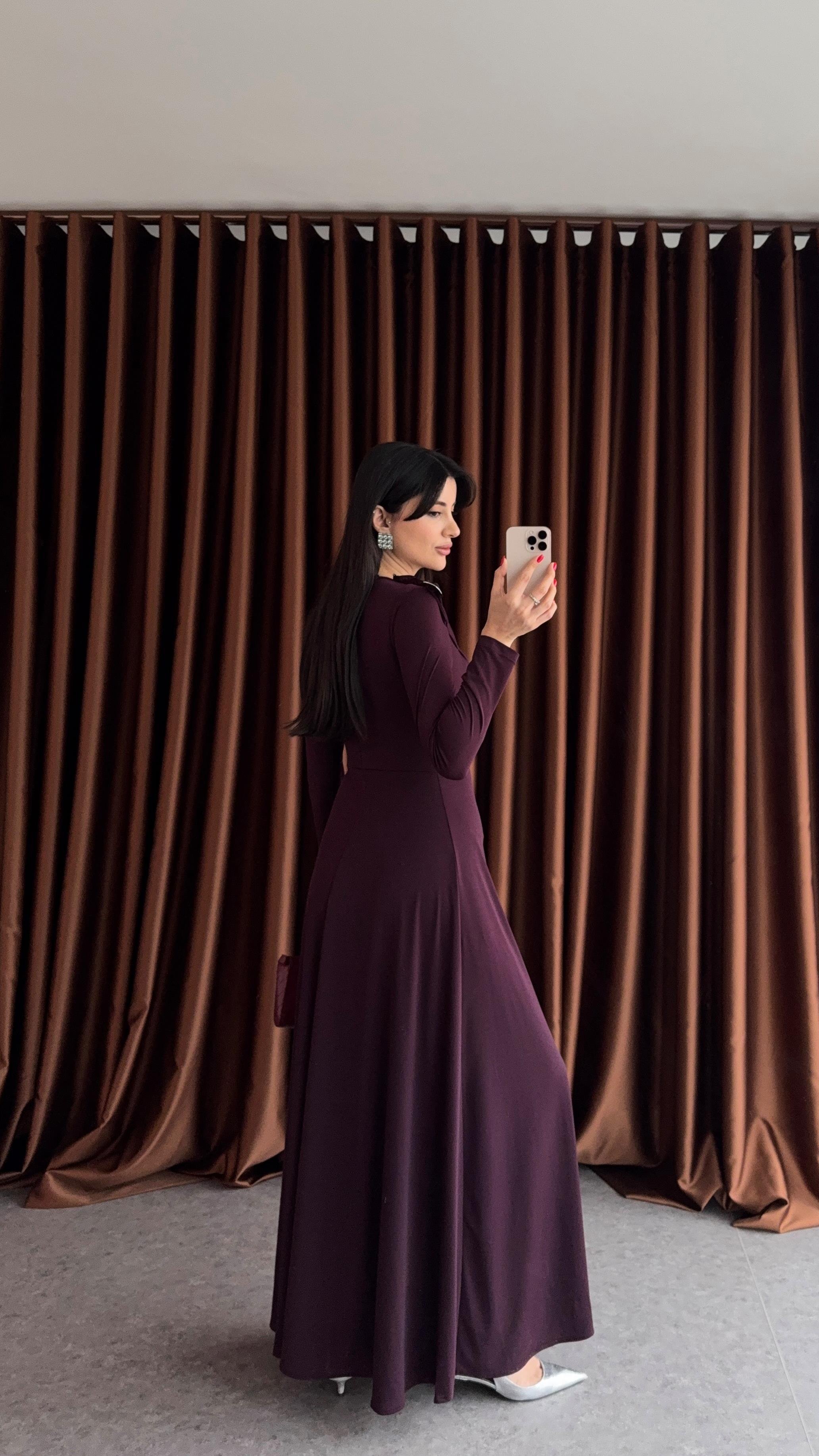 Gümüş Detaylı Bordo Maxi Elbise