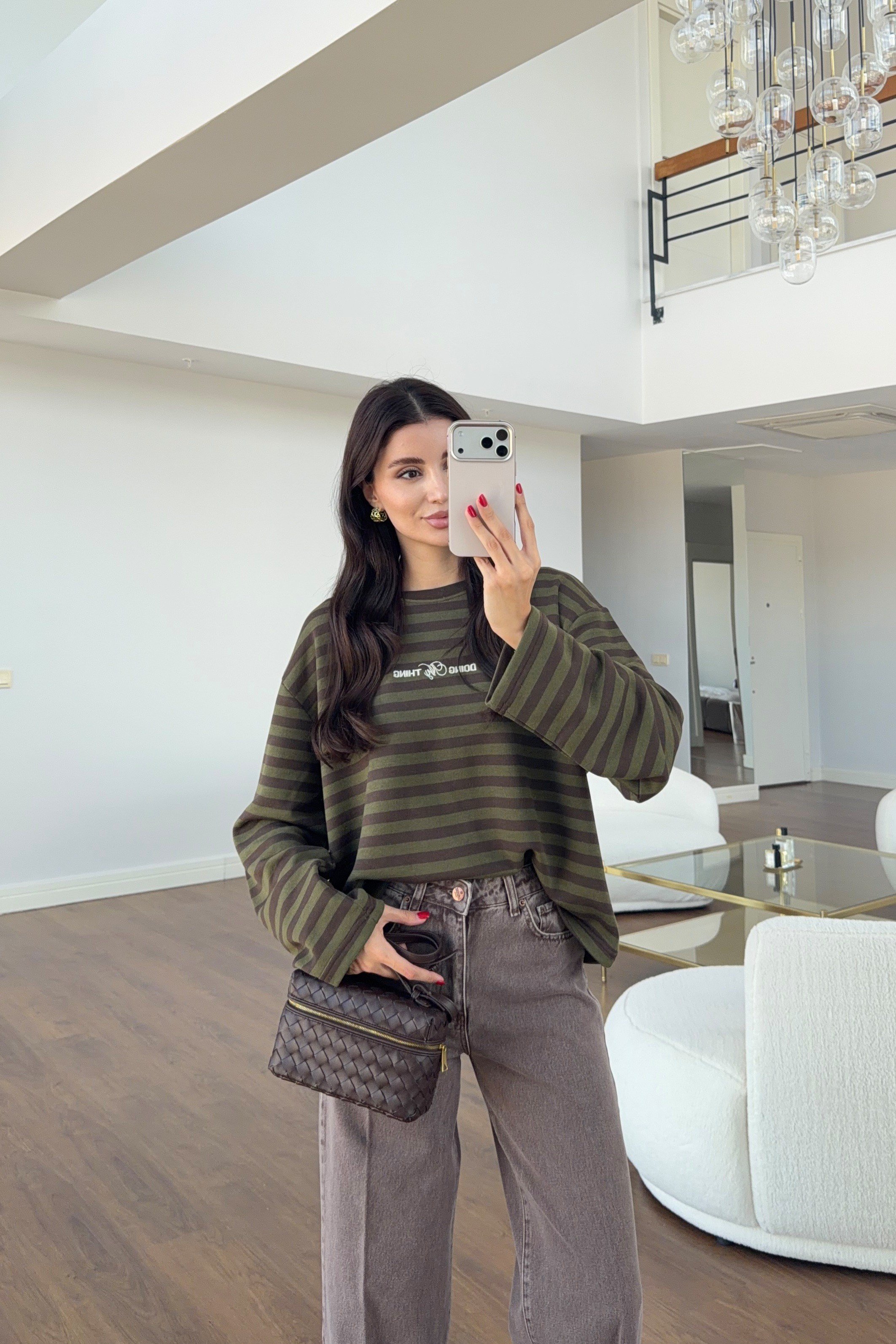 Haki Çizgili Nakışlı Sweatshirt