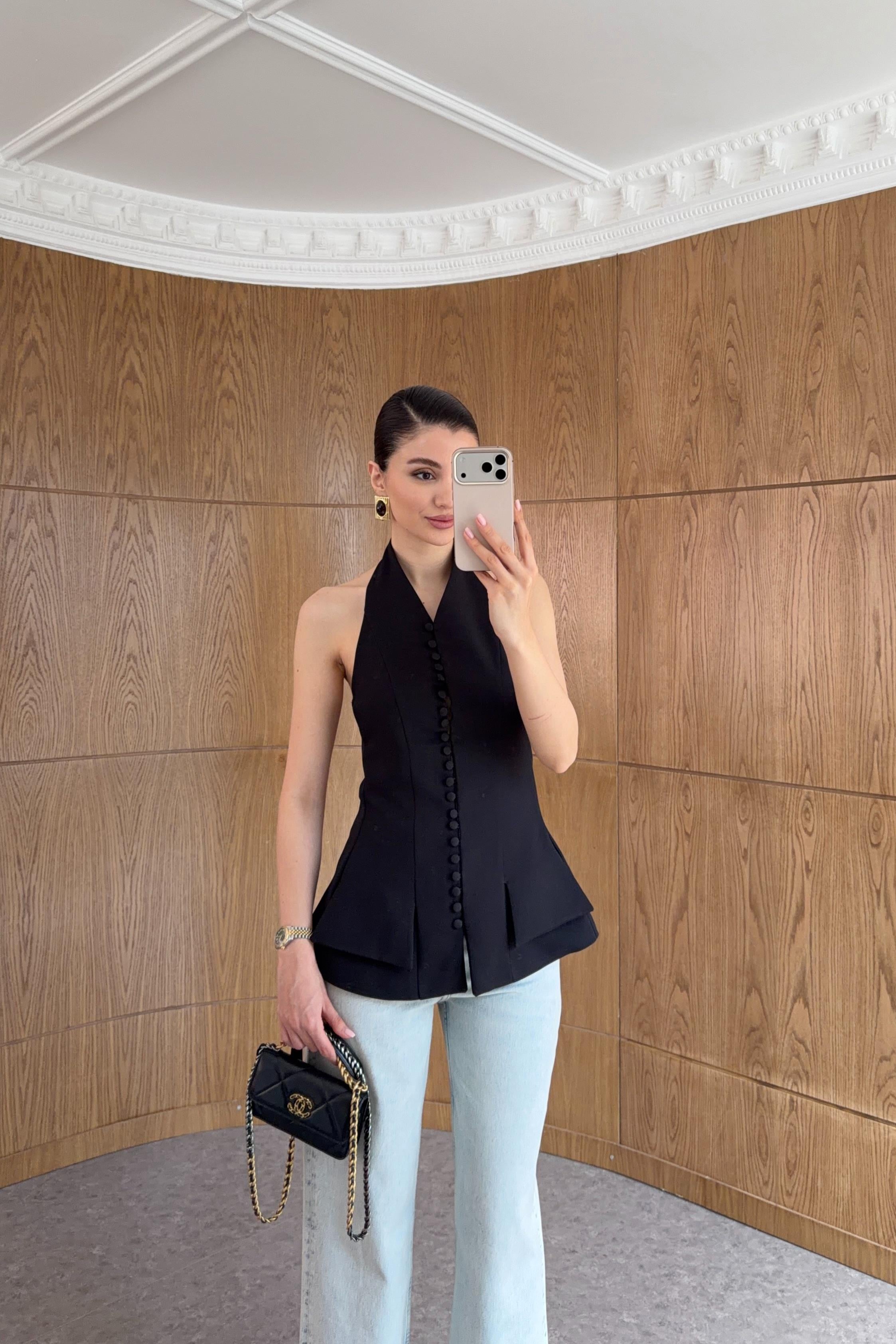 Halter Yaka Çoklu Düğmeli Siyah Yelek