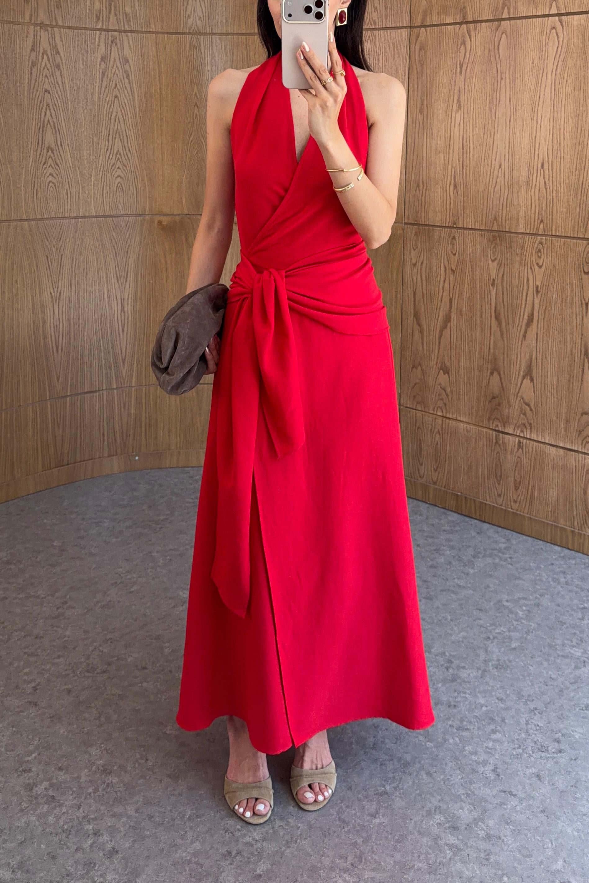 Halter Yaka Şal Detay Kırmızı Elbise