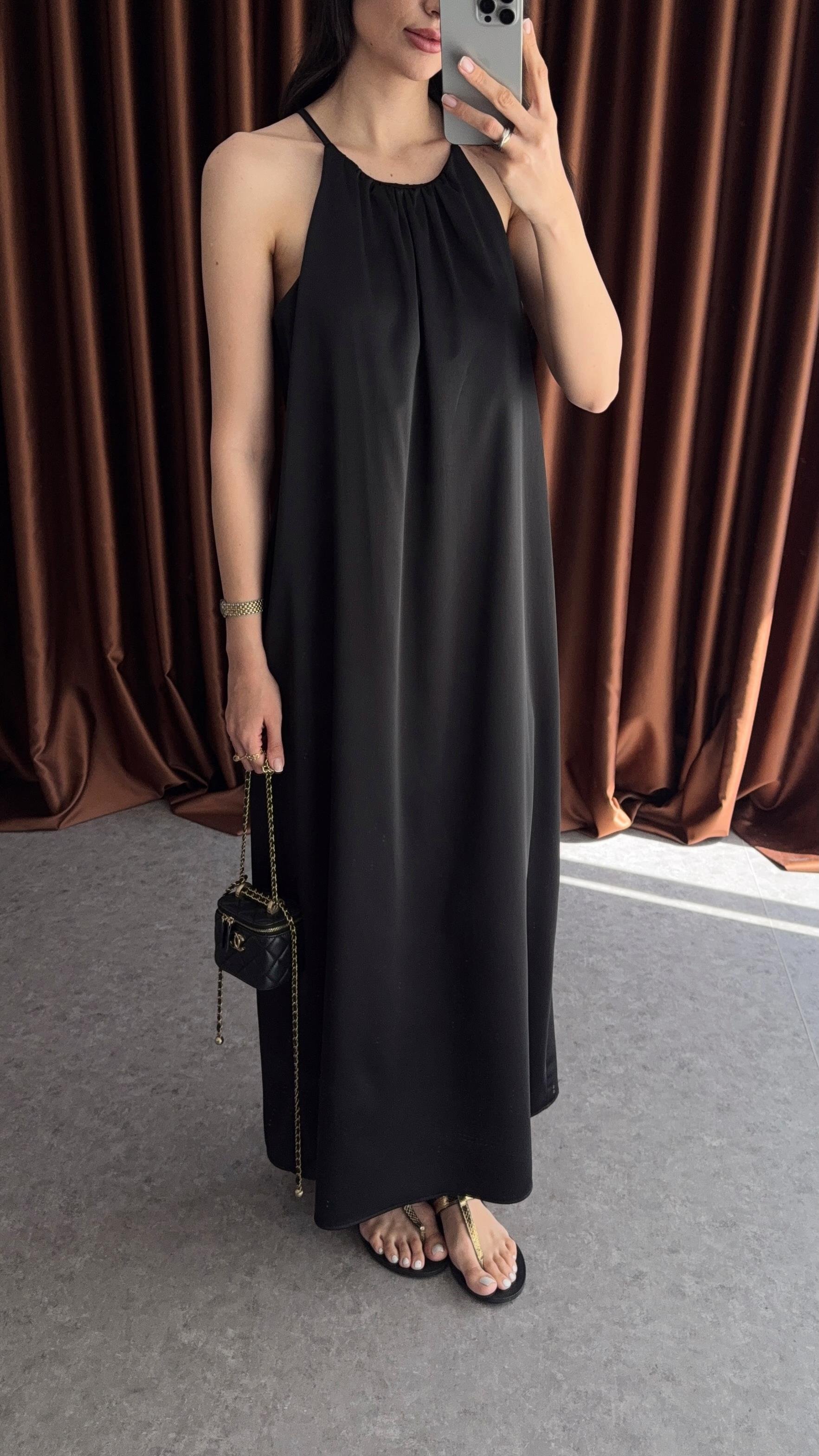 Halter Yaka Saten Siyah Elbise
