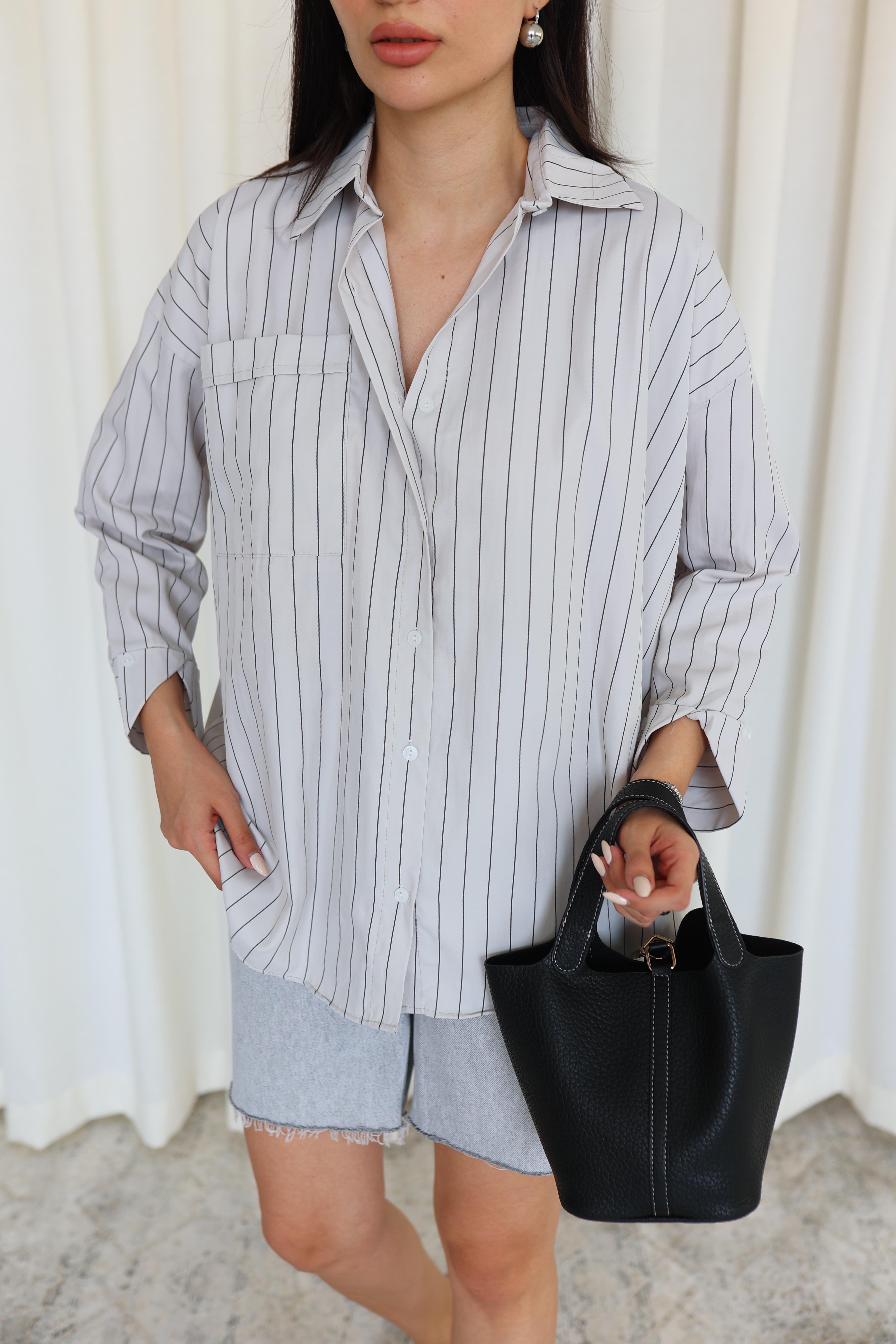 İnce Çizgili Açık Gri Oversize Gömlek