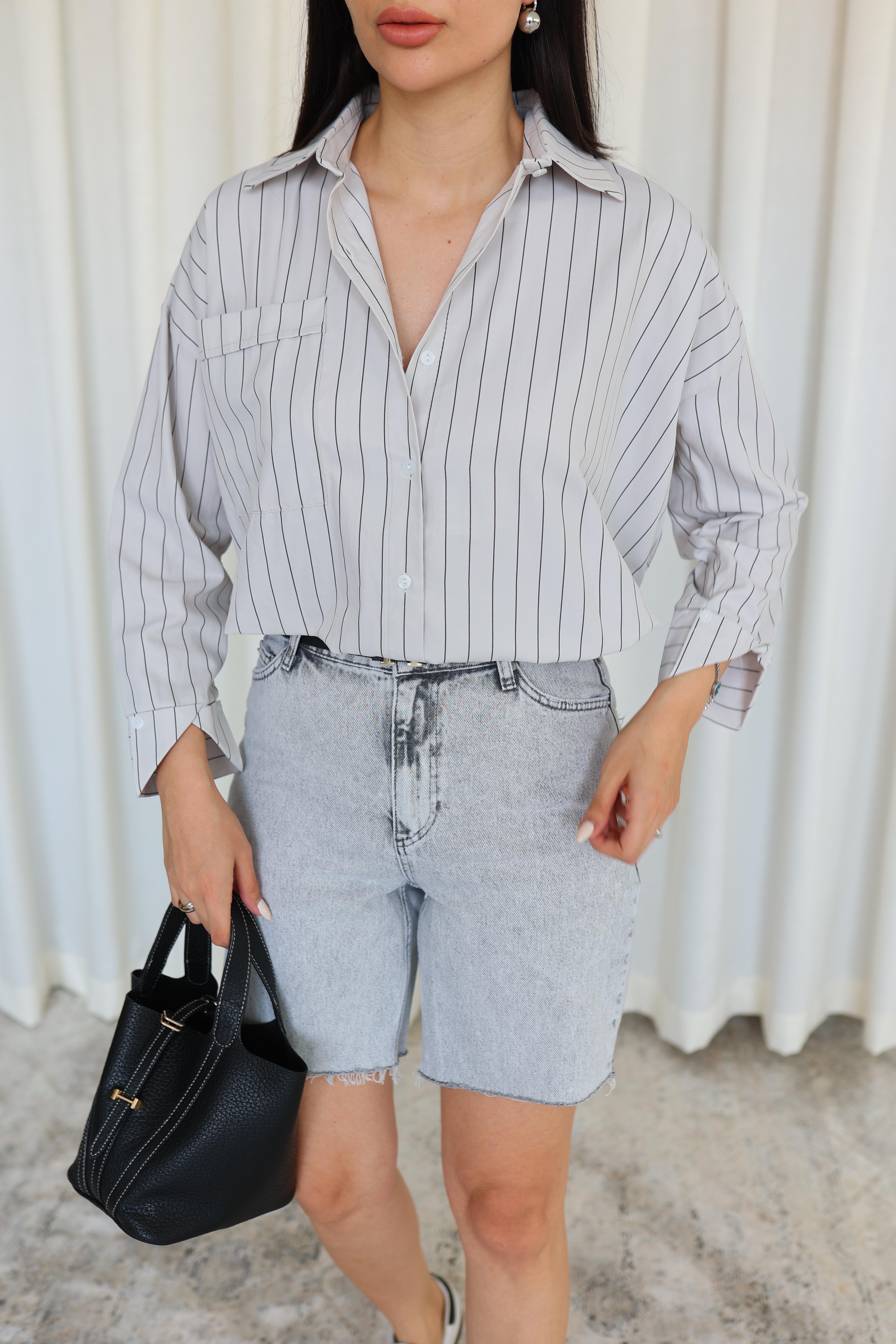İnce Çizgili Açık Gri Oversize Gömlek