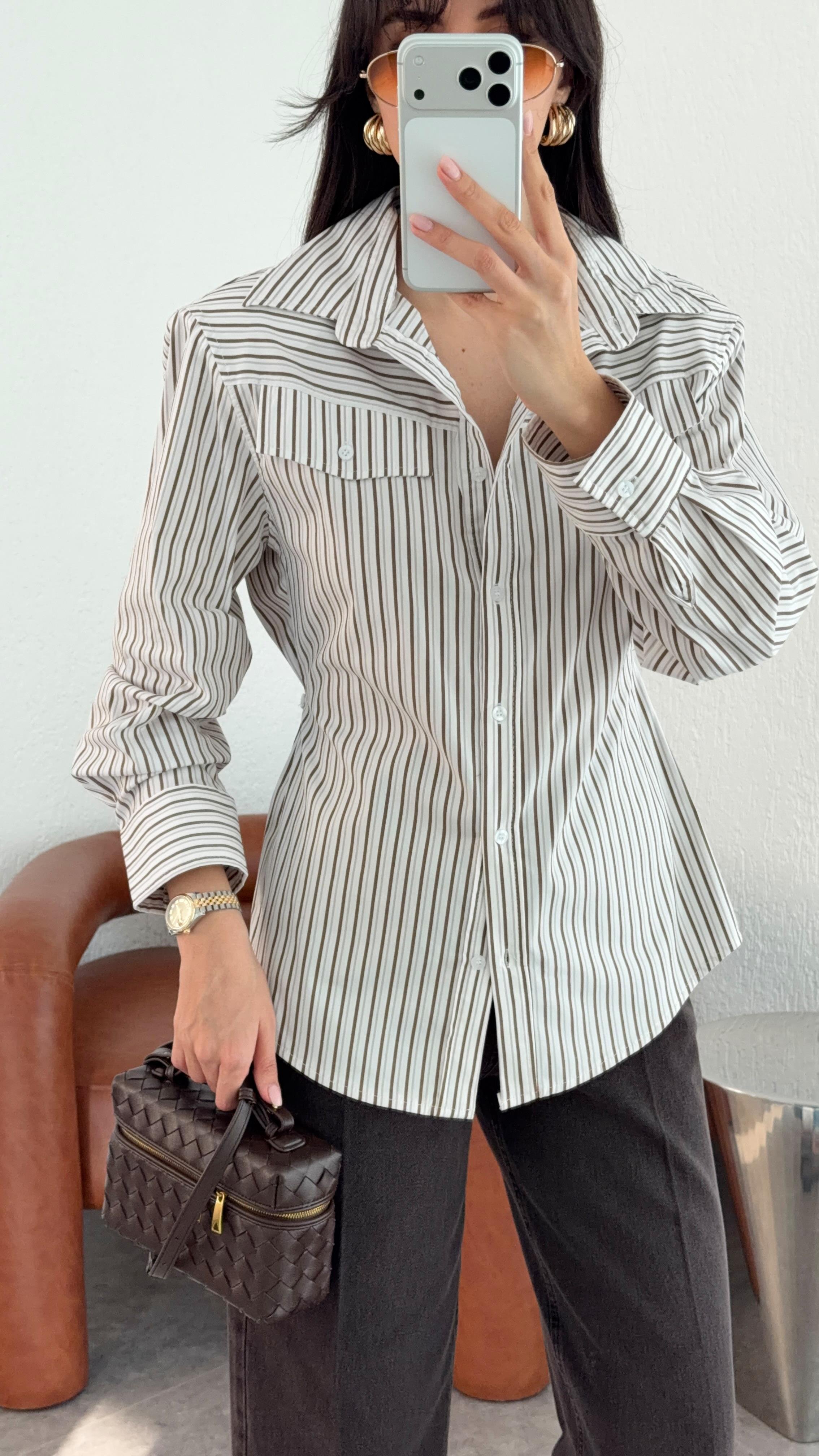 İri Vatkalı Çizgili Gri Gömlek