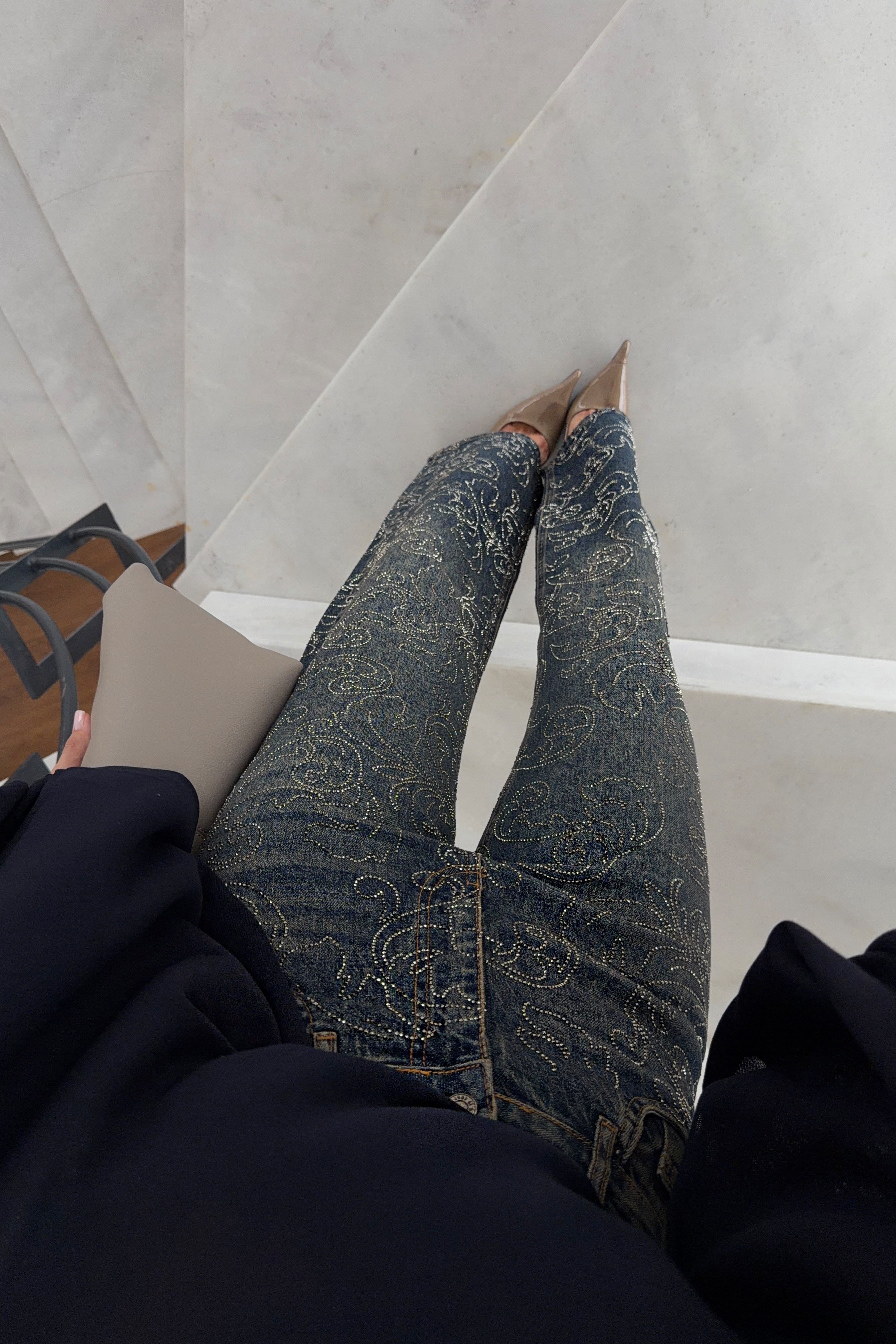 Işıltılı Taşlı Straight Leg Denim Pantolon