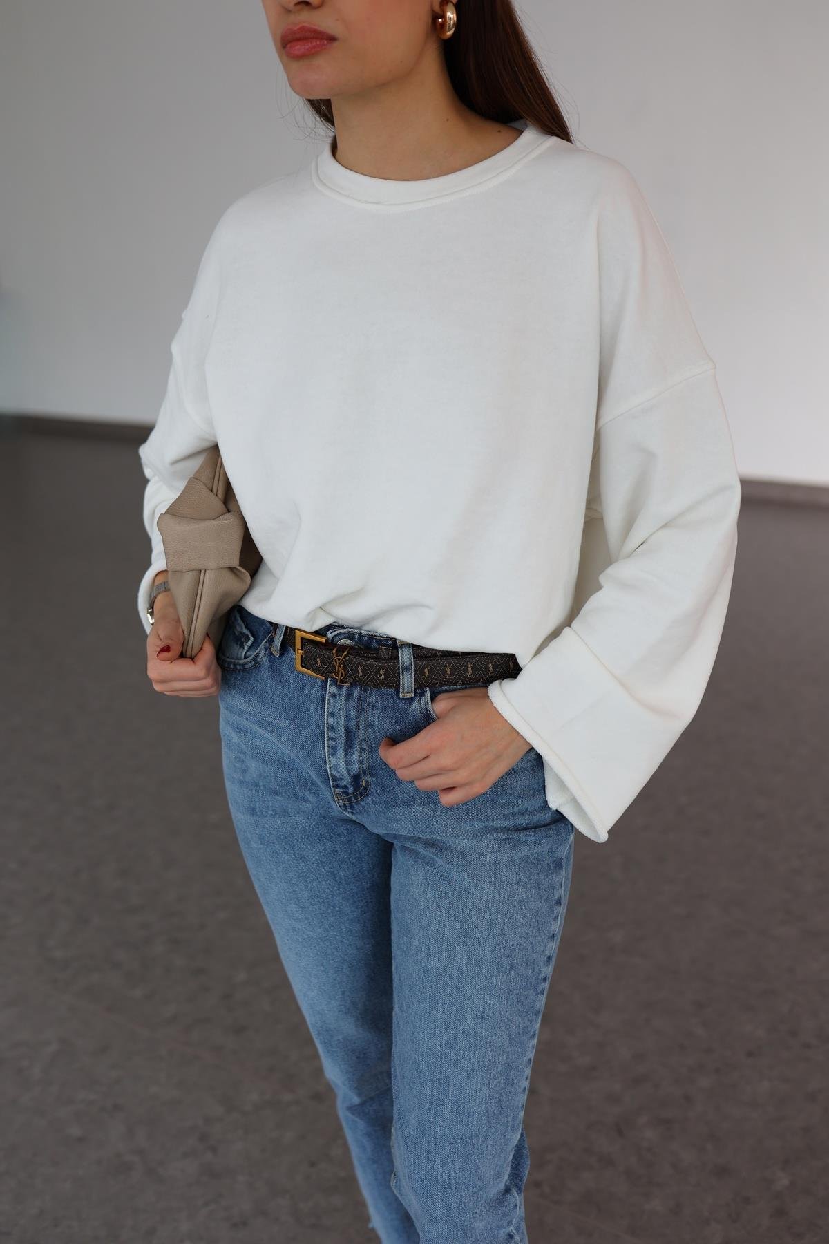İspanyol Kol Basic Beyaz Sweat