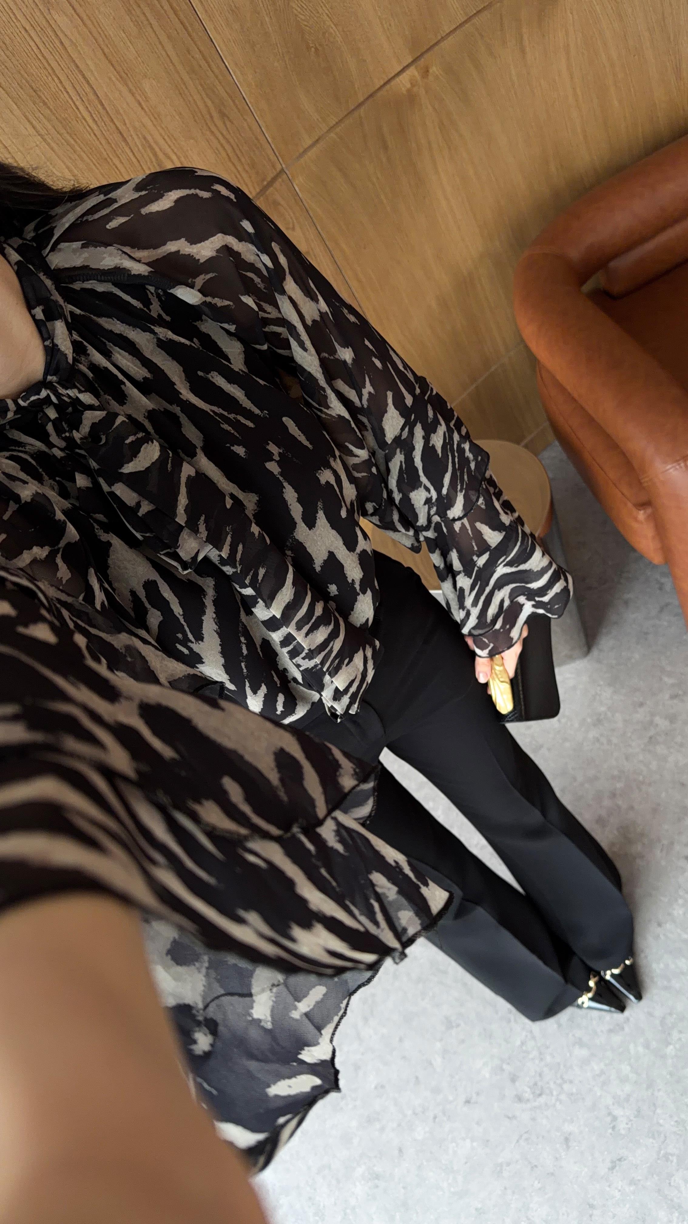 İspanyol Kol Siyah Bluz