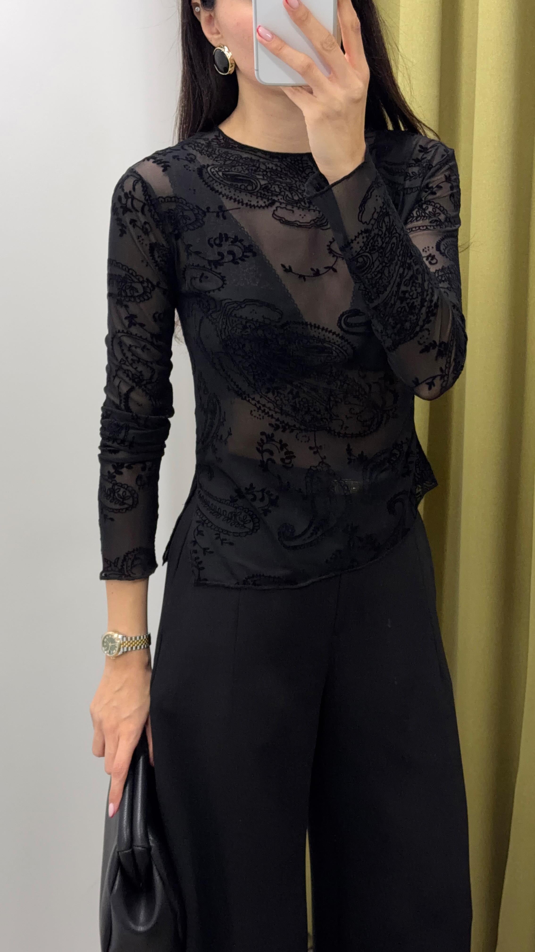 Kadife Desenli Siyah Bluz