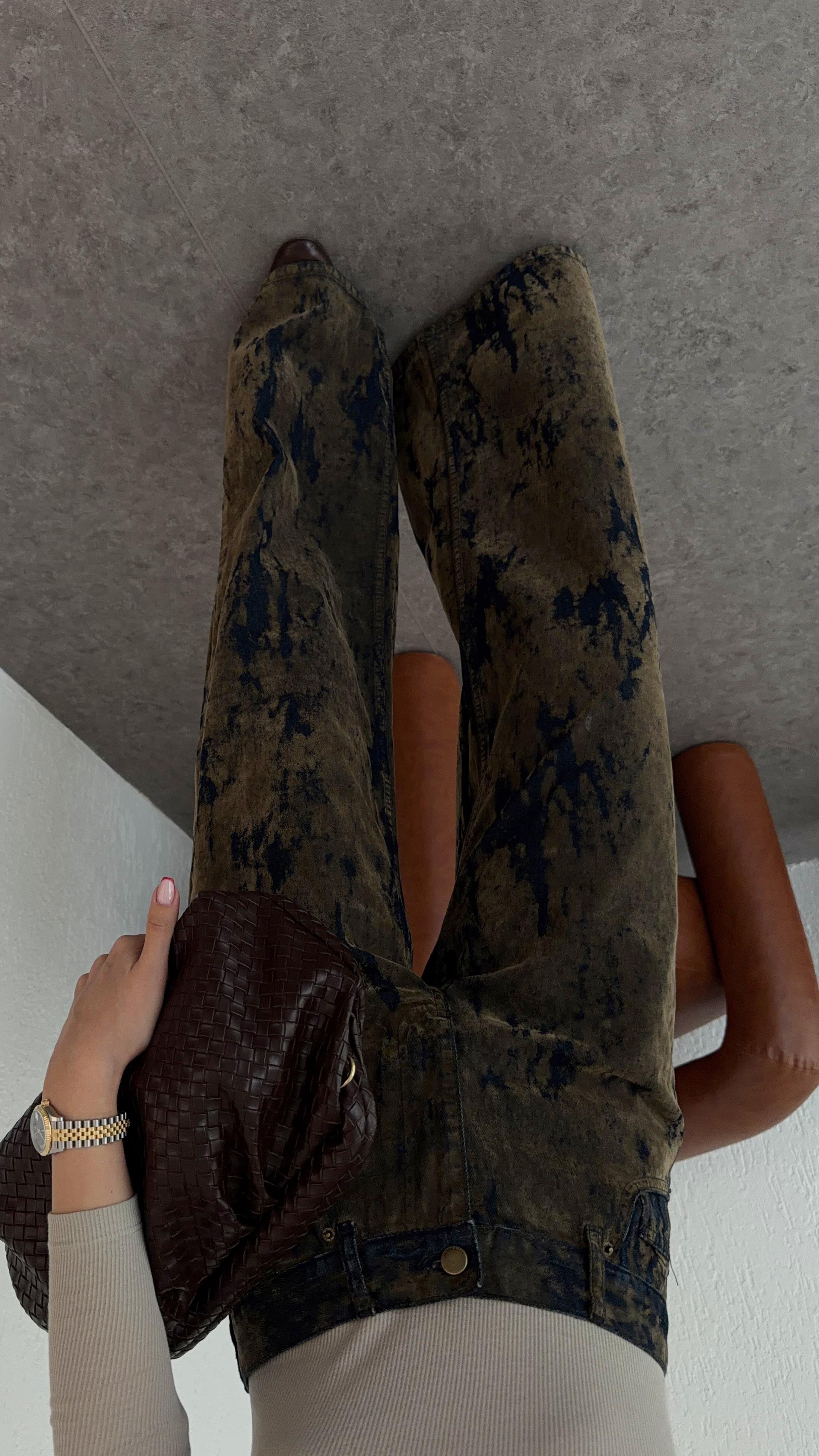 Kadife Detaylı Jean