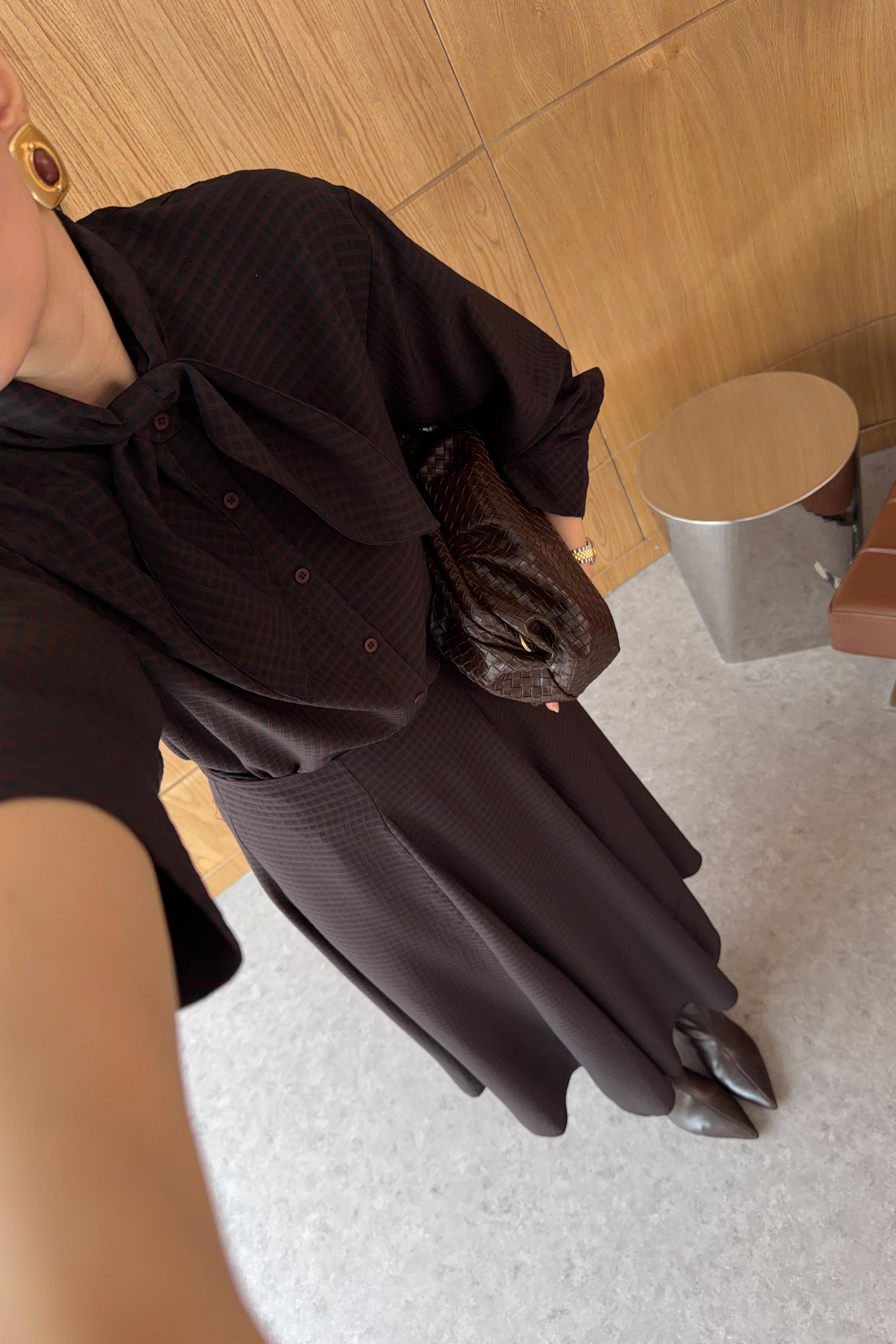 Kahve-Siyah Gömlek-Etek Takım