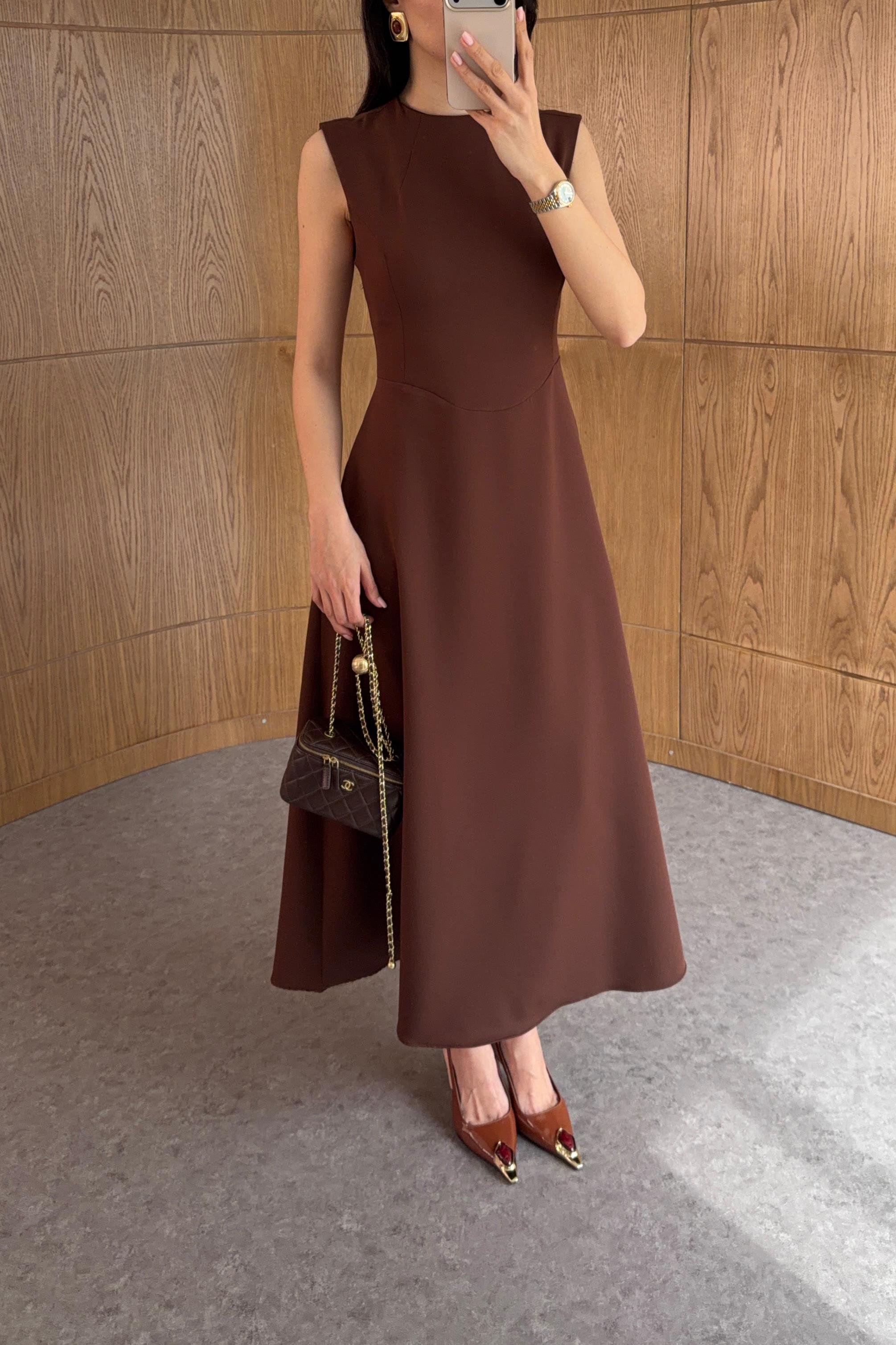 Kahverengi Minimal Midi Elbise