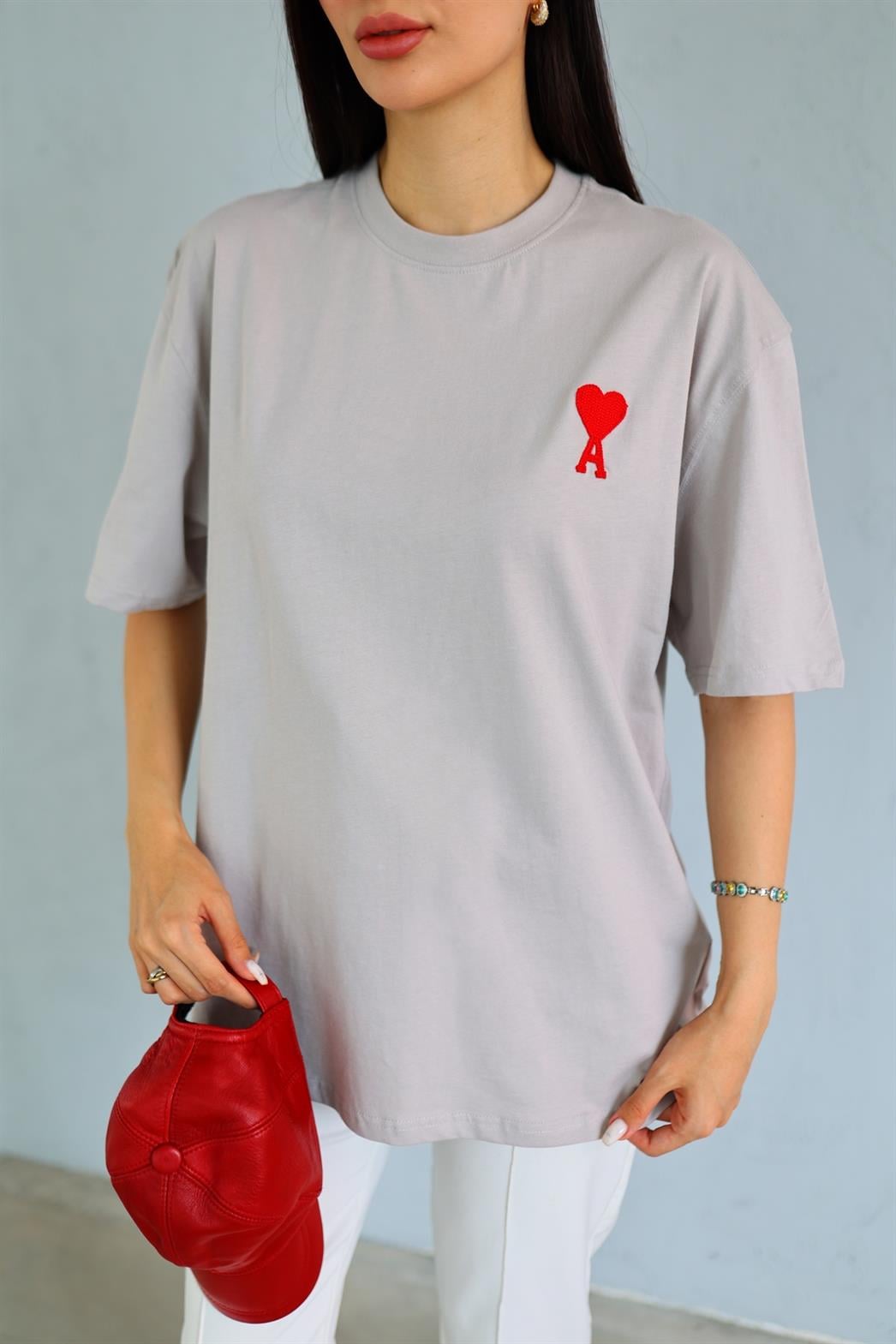 Kalp Figürlü Gri Tshirt