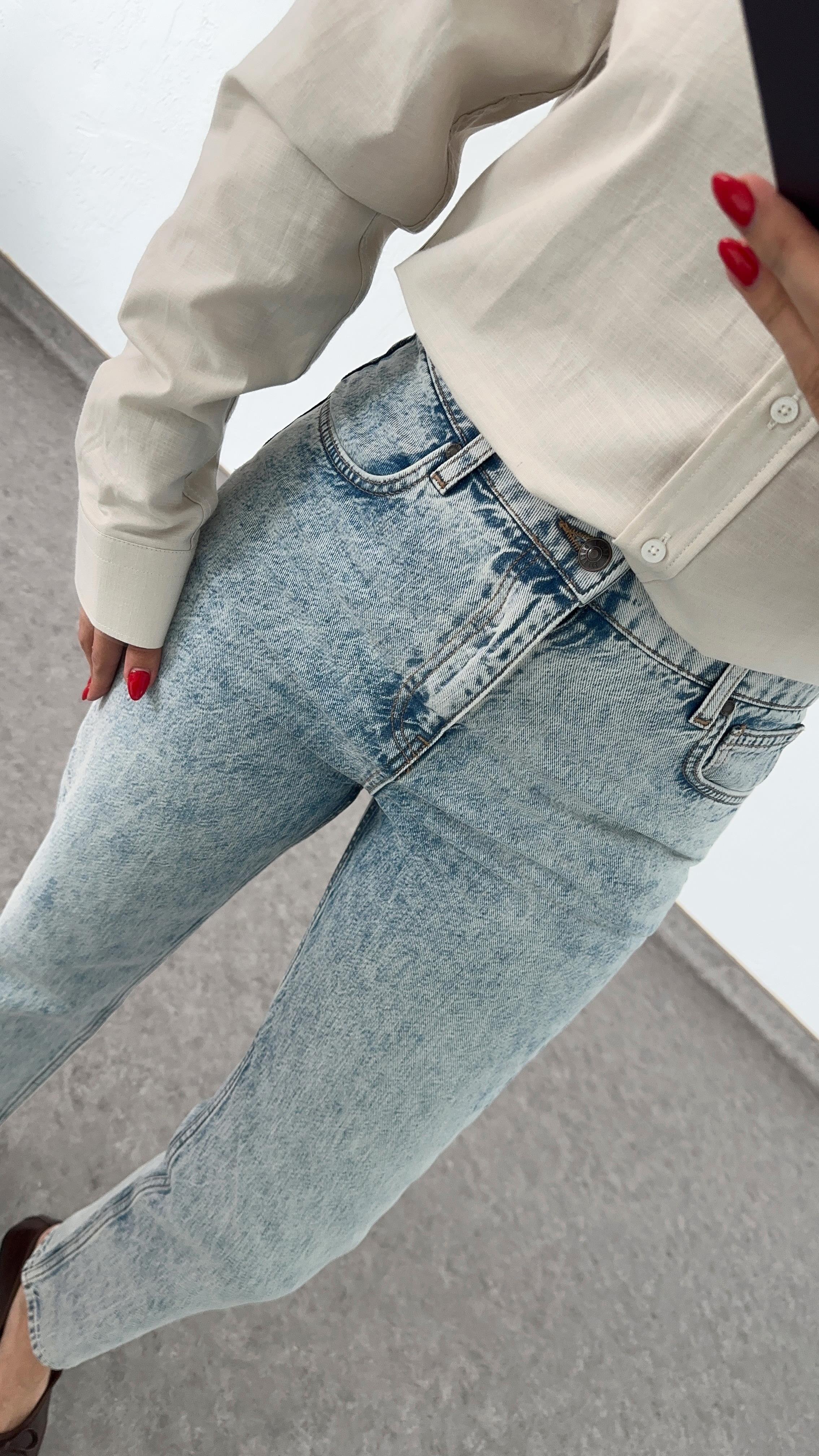 Kar Yıkamalı Momfit Jean