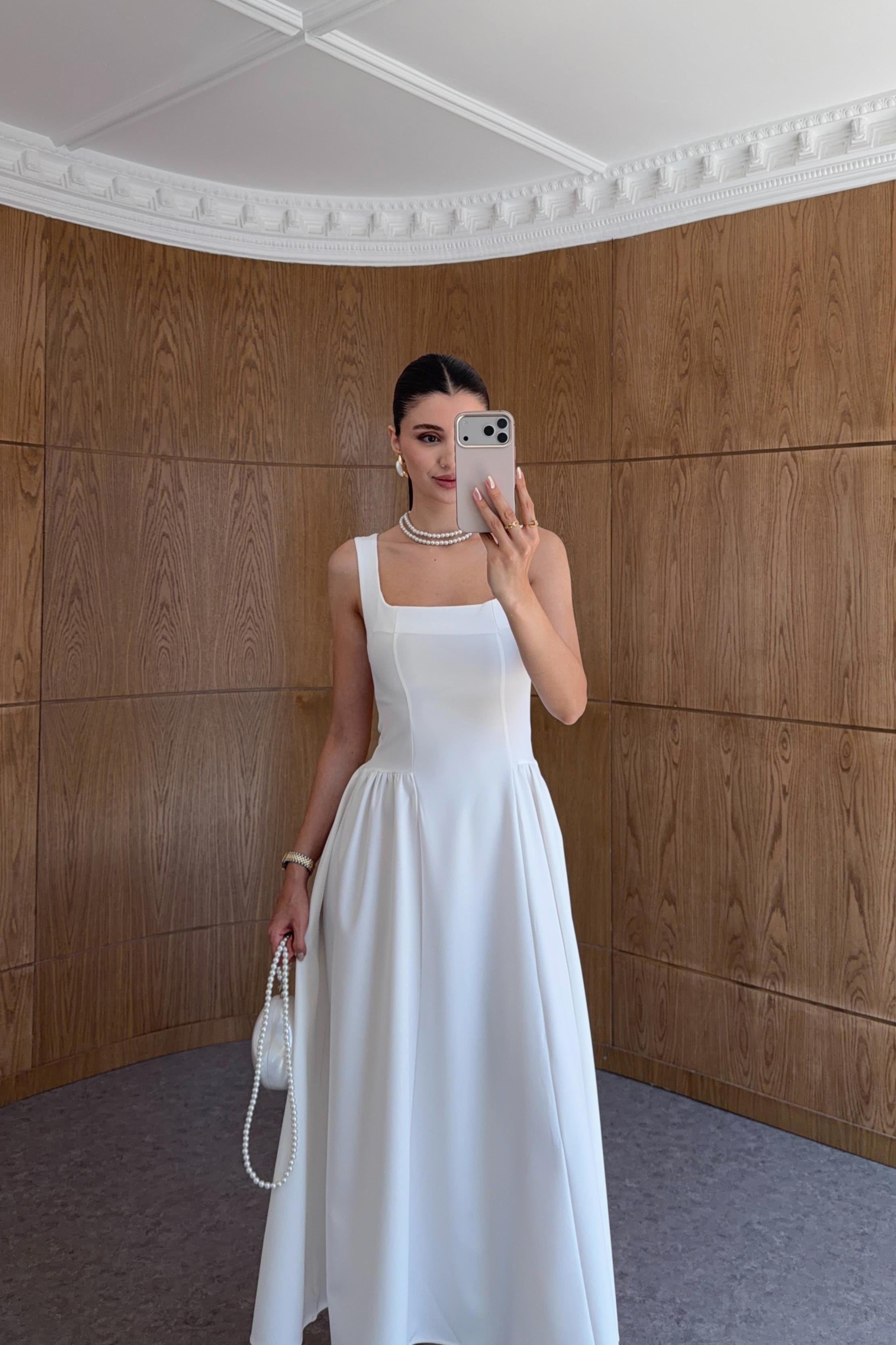Kare Yaka Beyaz Midi Elbise