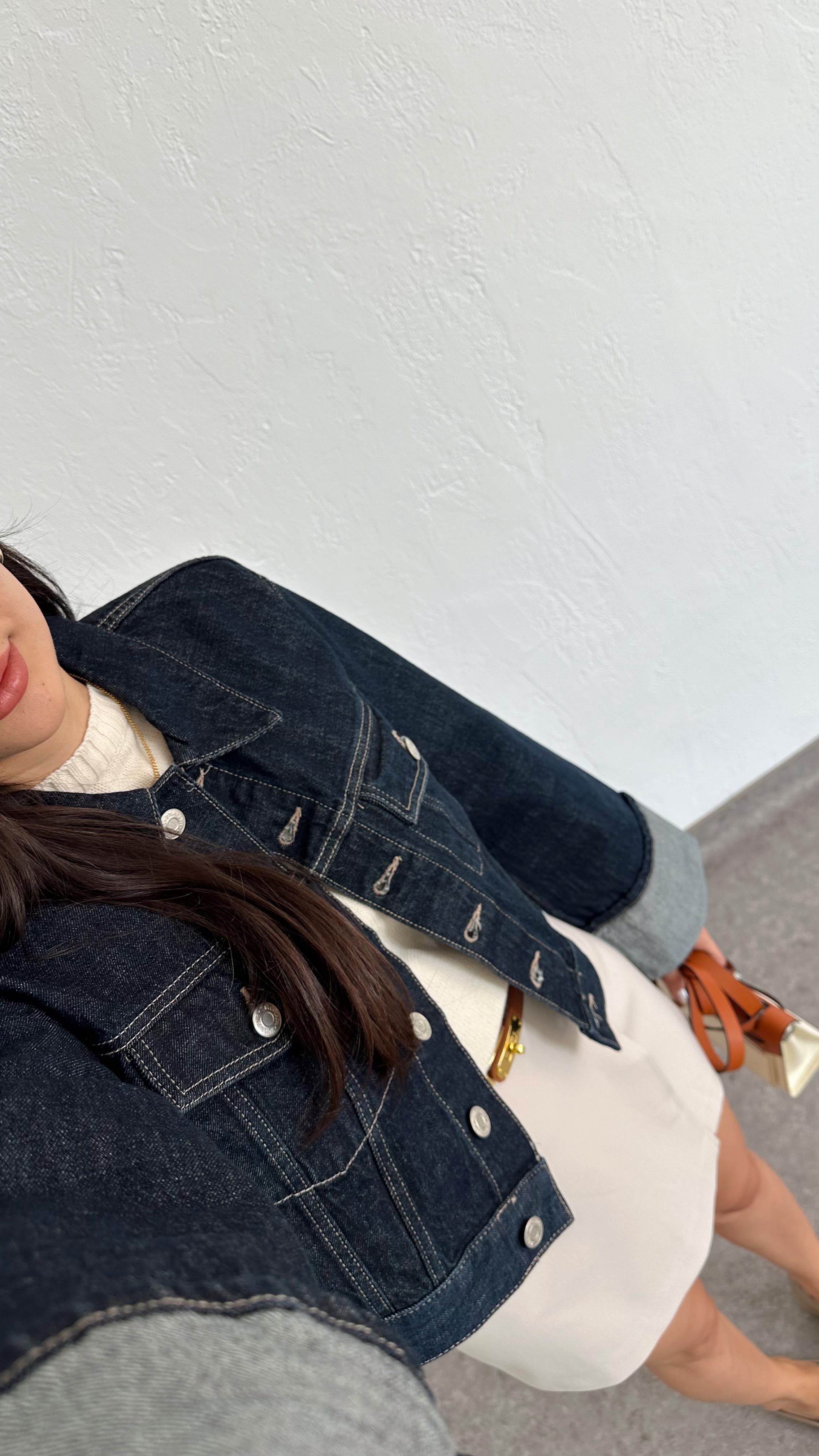 Katlı Kollu Koyu Denim Ceket