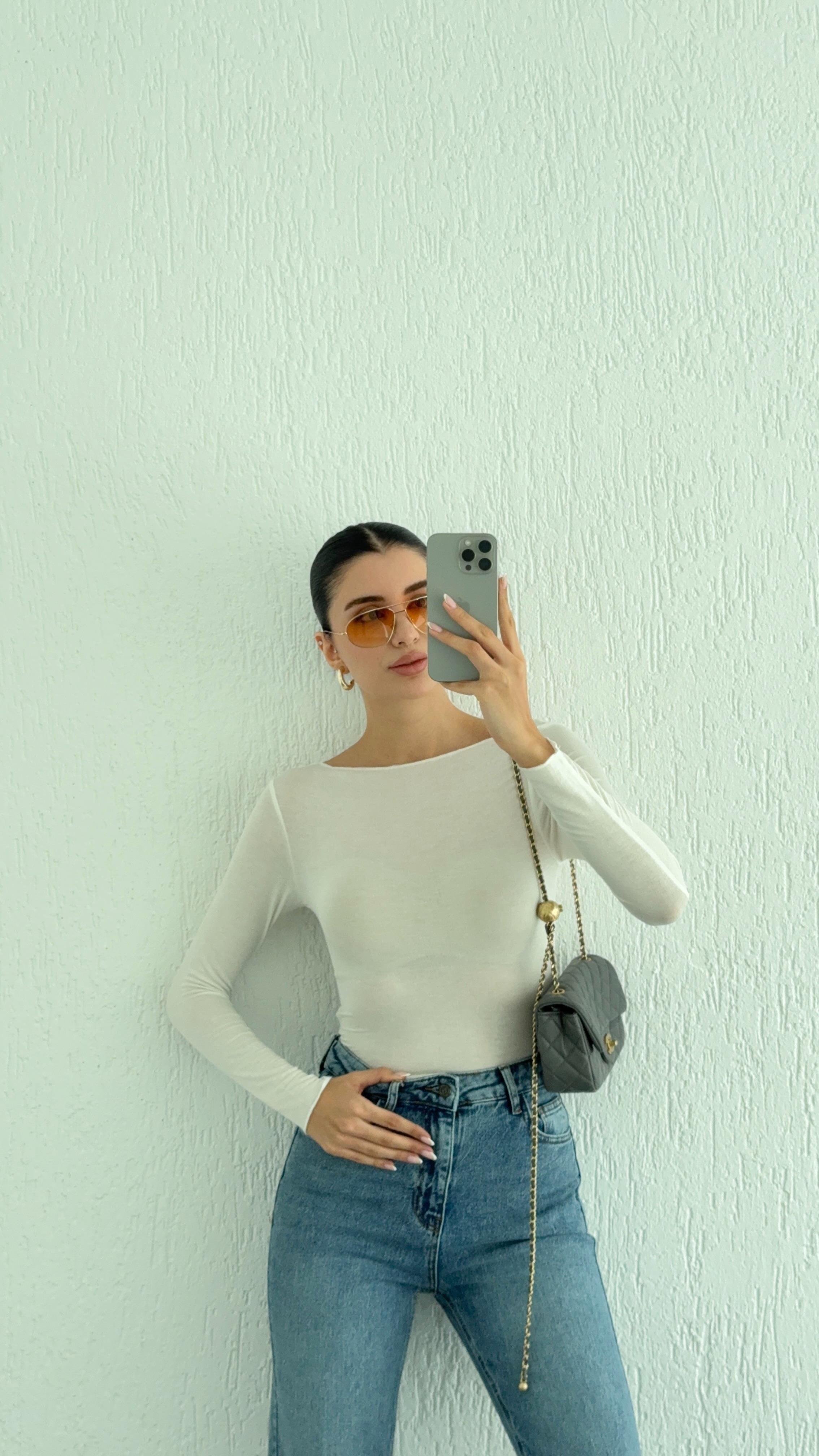 Kayık Yaka Transparan Modal Ekru Basic Bluz