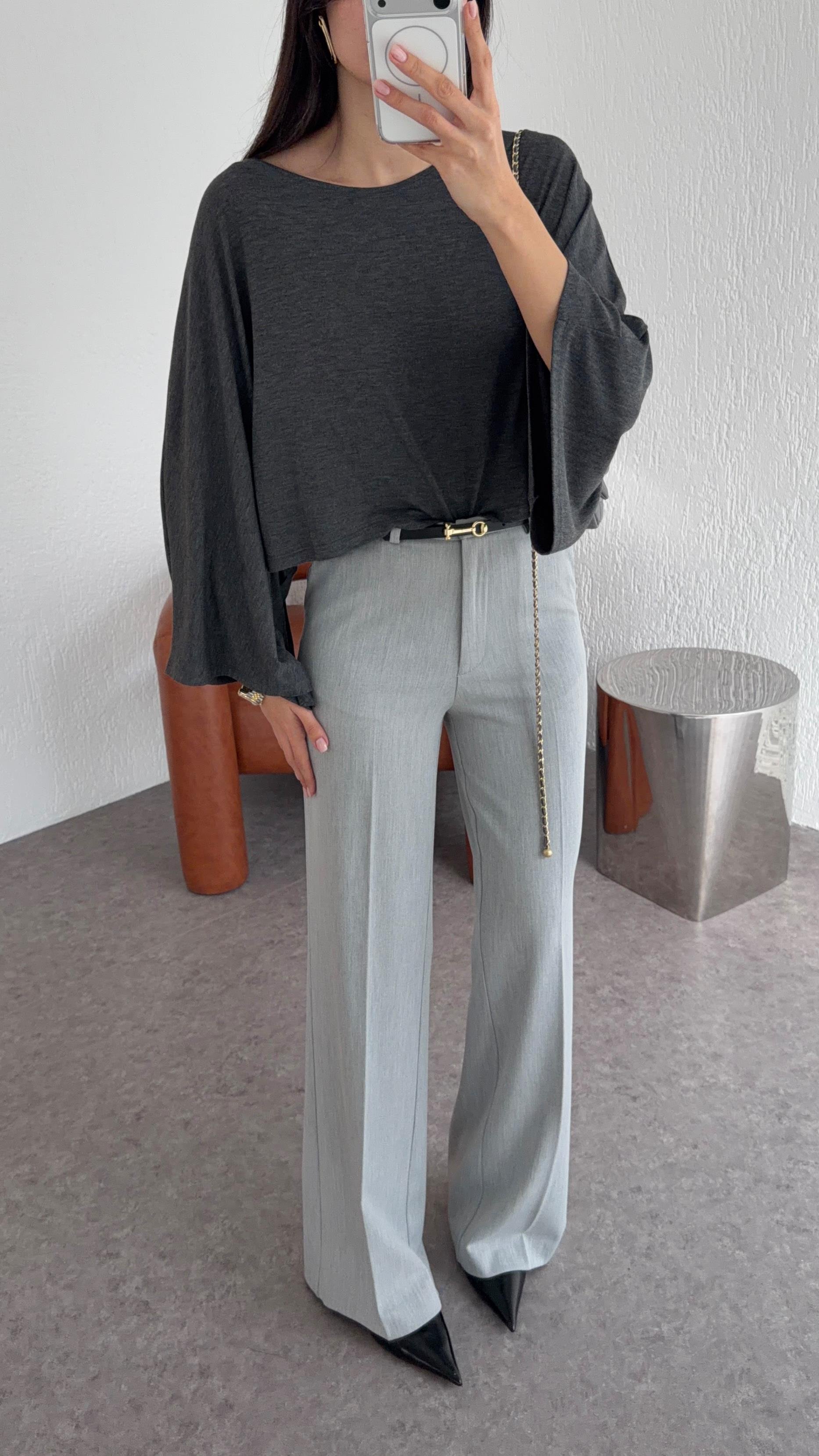 Kemerli Gri Kumaş Pantolon