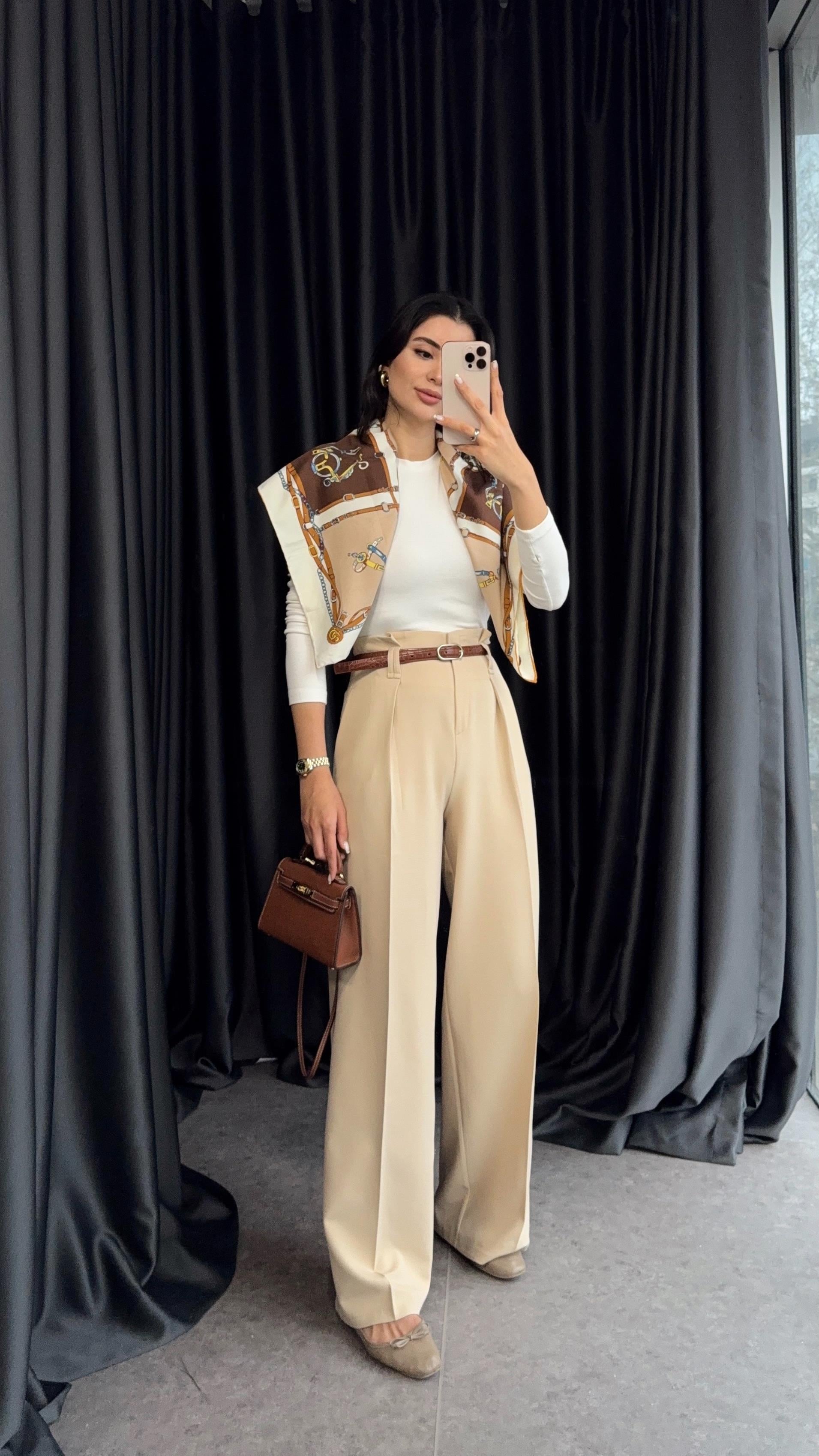 Kemerli Krem Pantolon