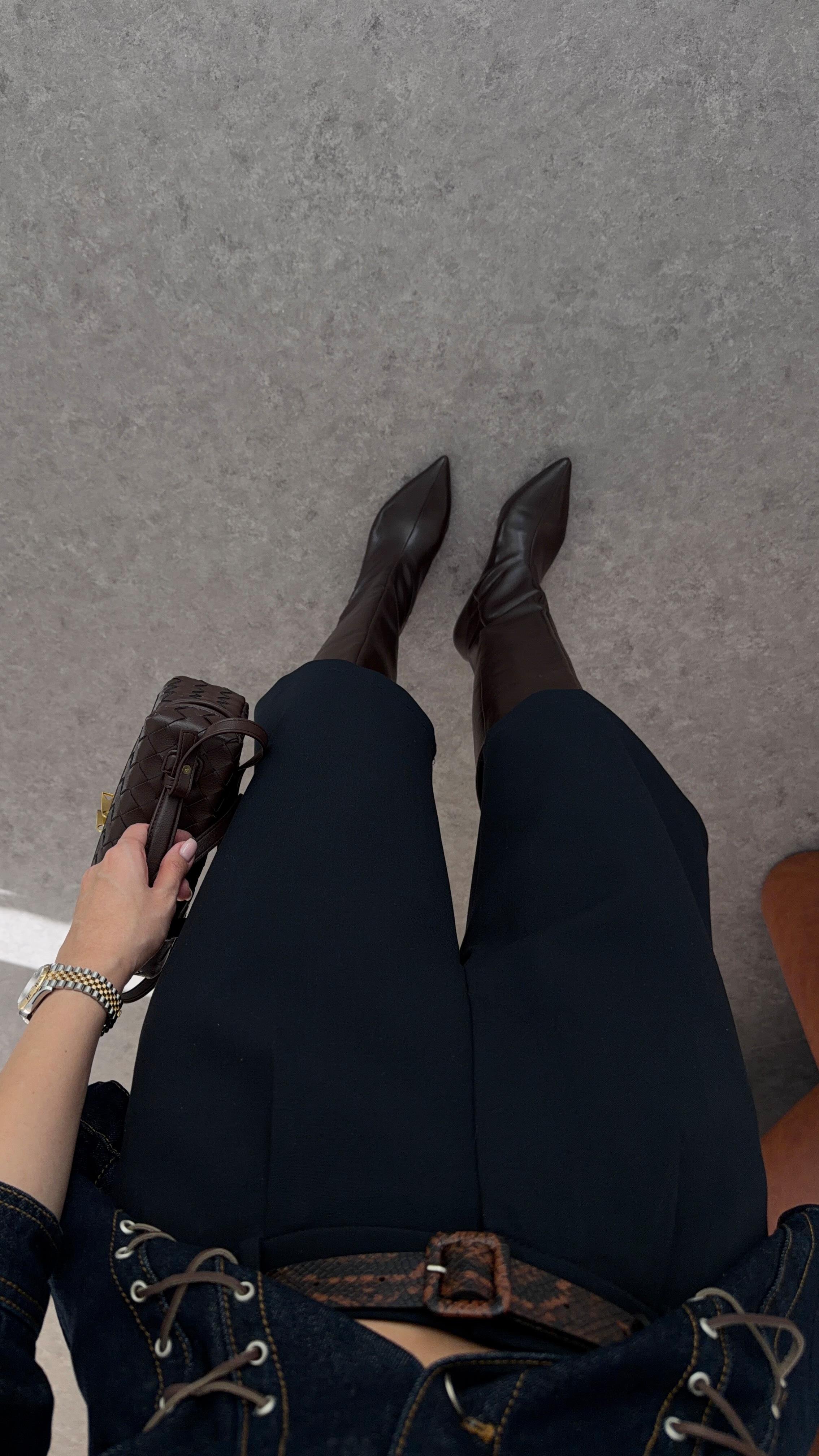 Kemerli Lacivert Bermuda Şort