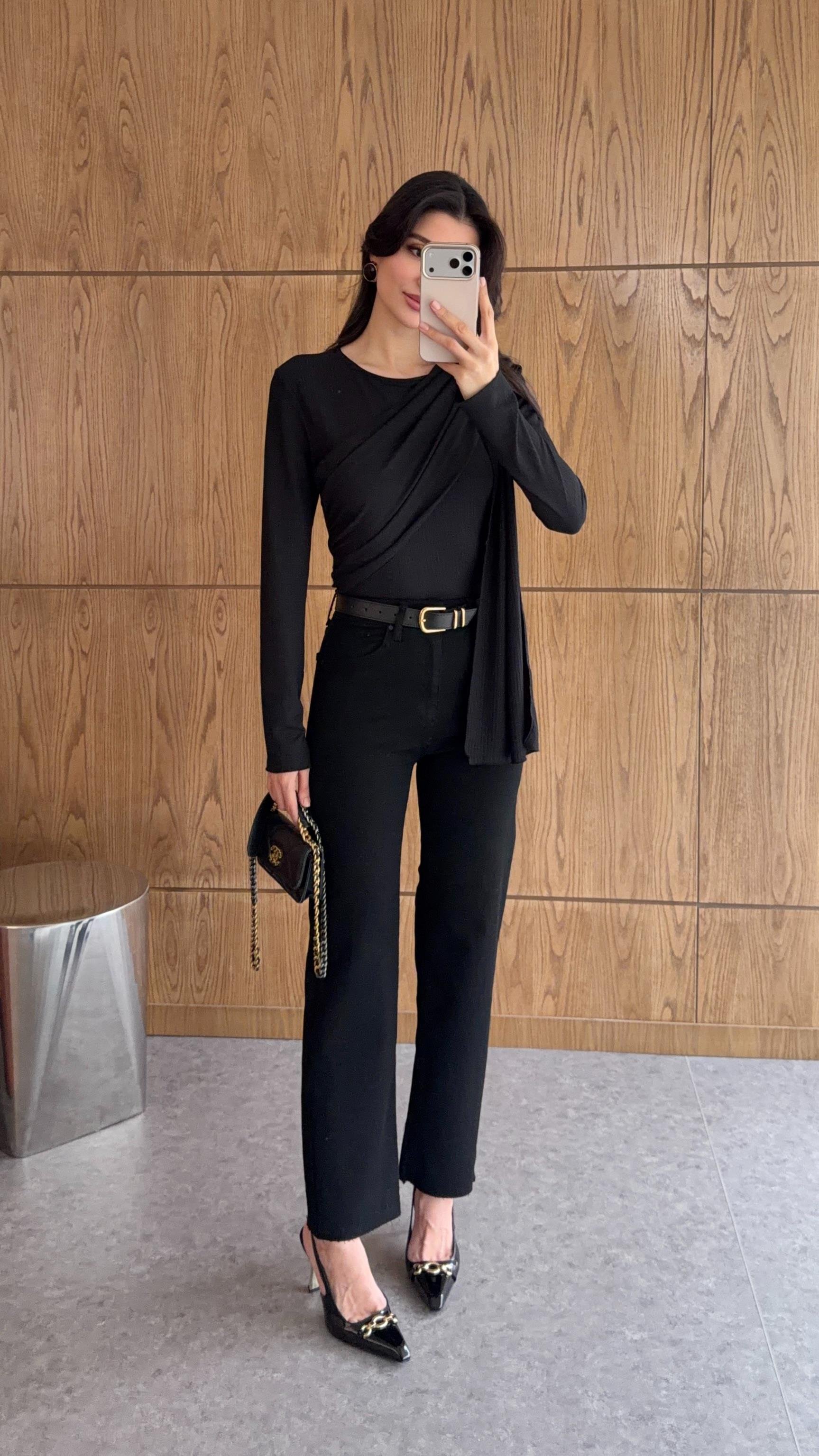 Kemerli Siyah Likralı Jean