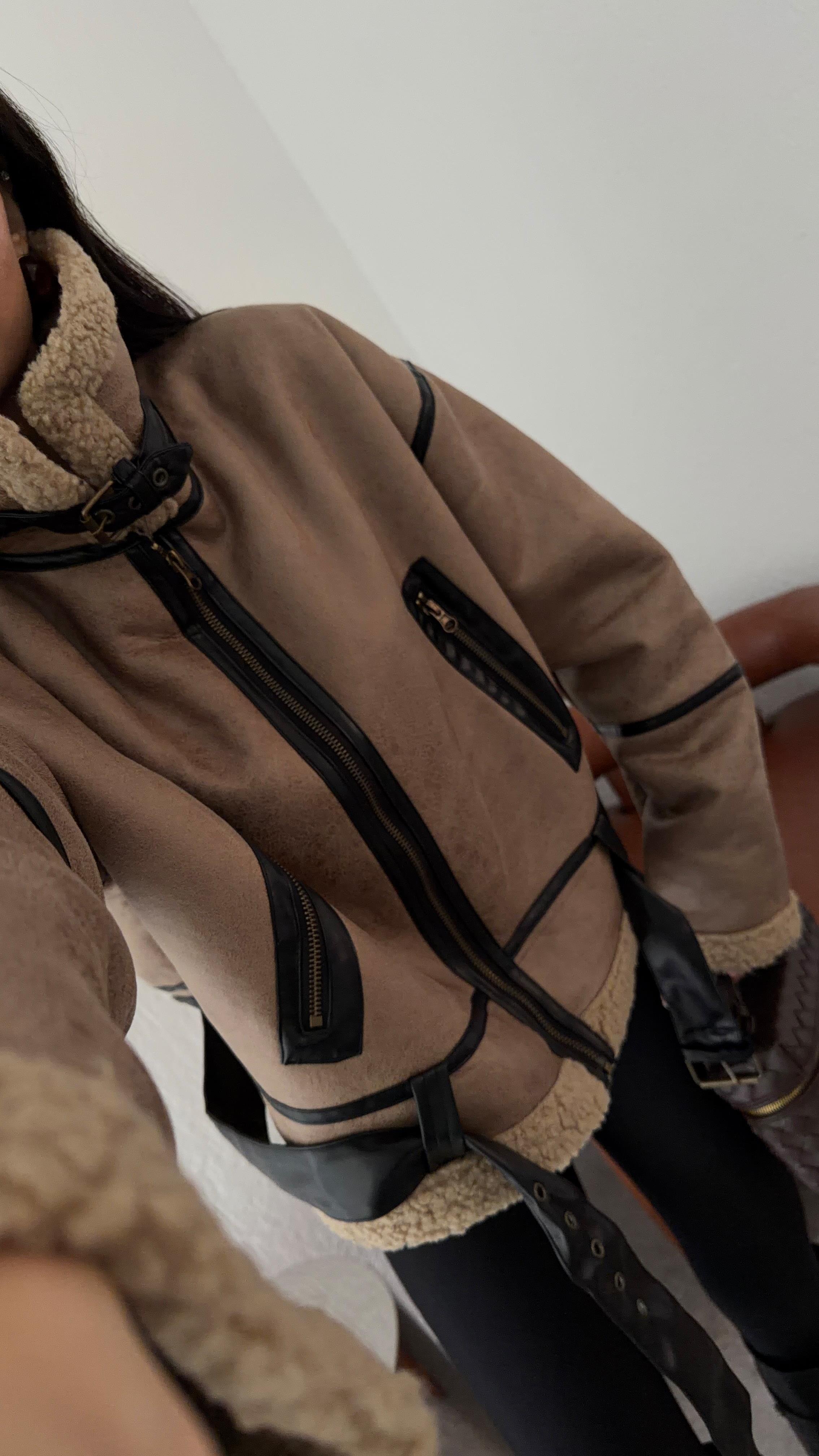 Kemerli Sütlü Kahve Deri Mont