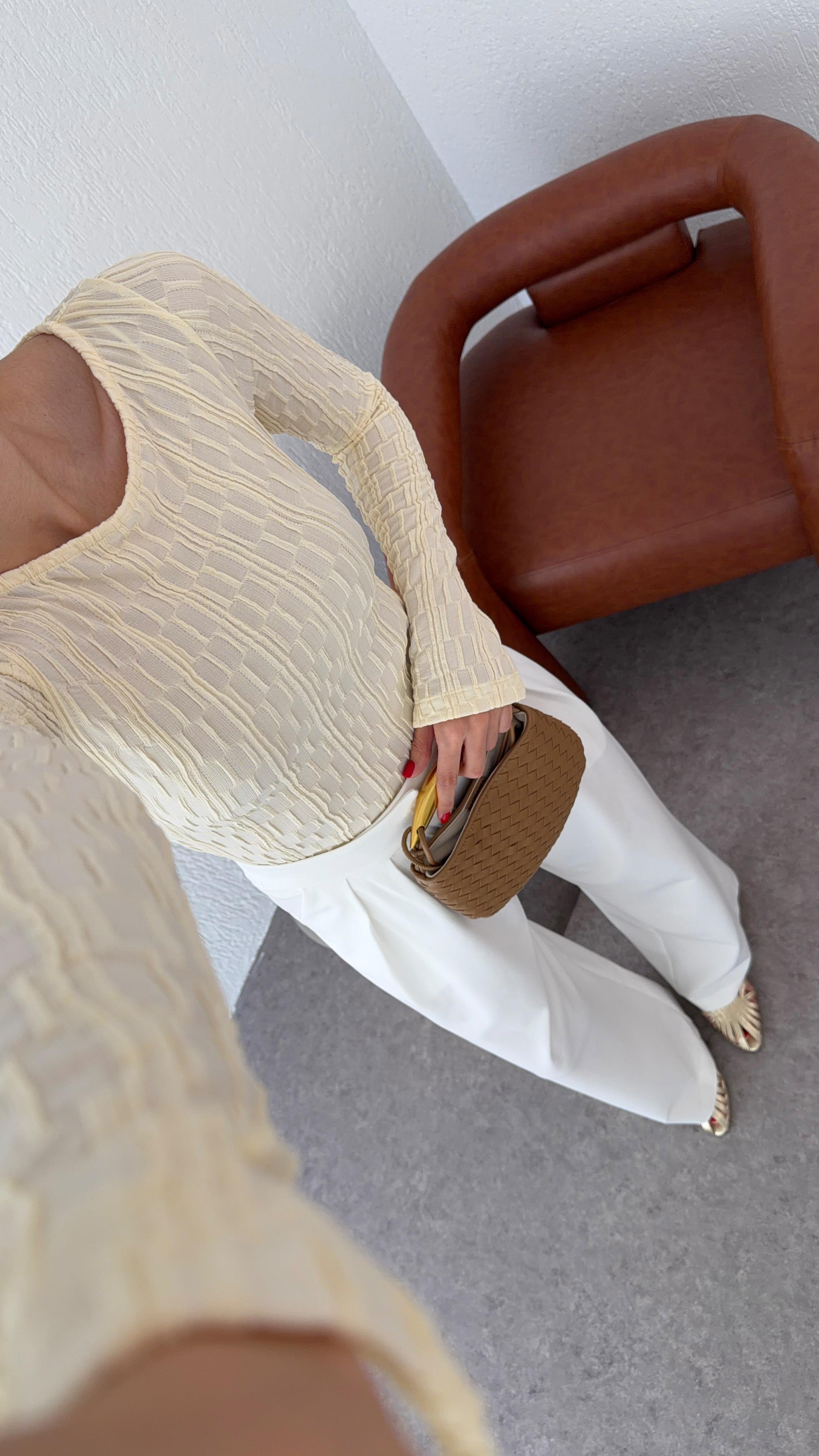 Kendinden Desenli Sarı Bluz