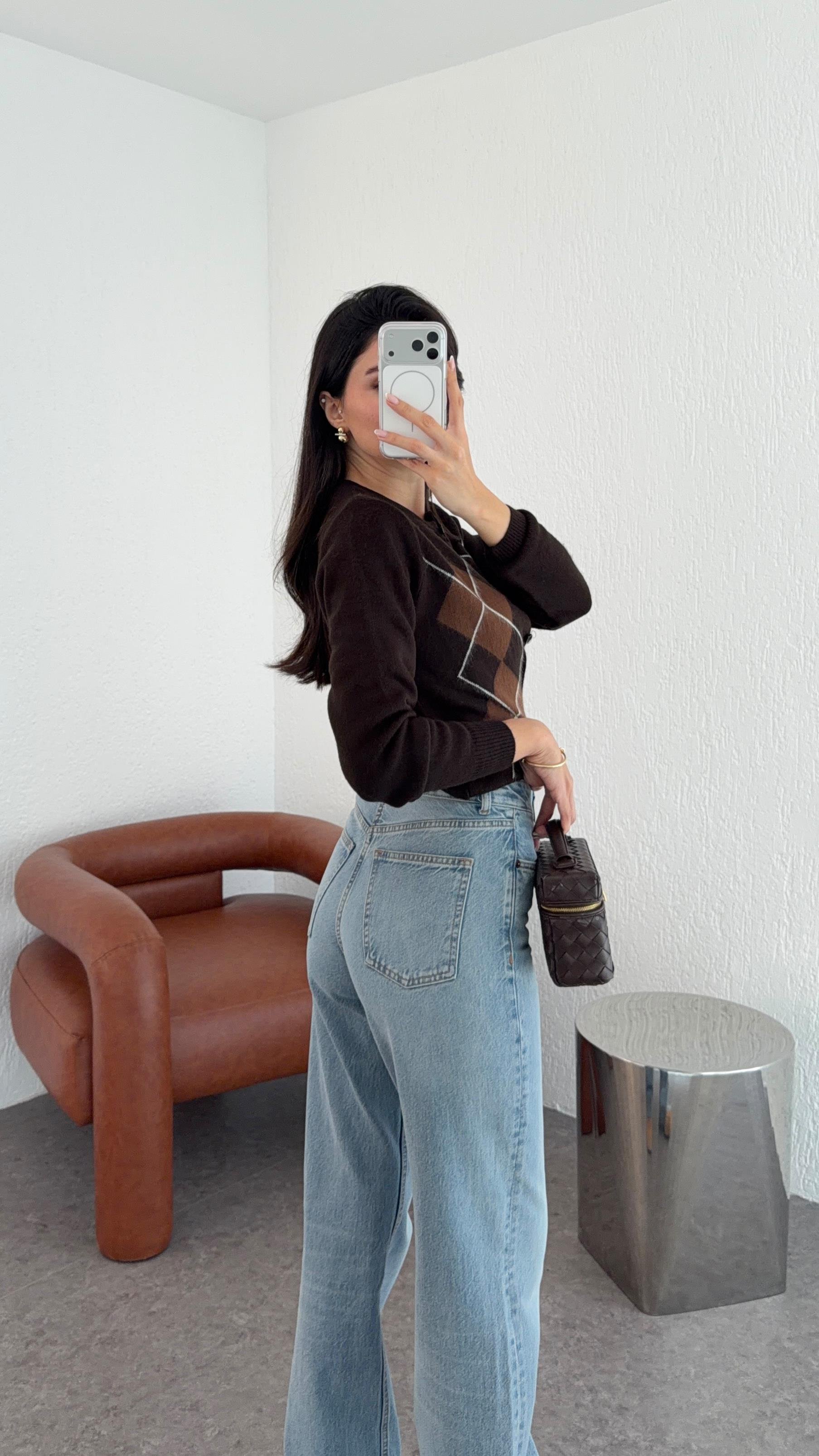 Kesik Paça Açık Mavi Straight Jean