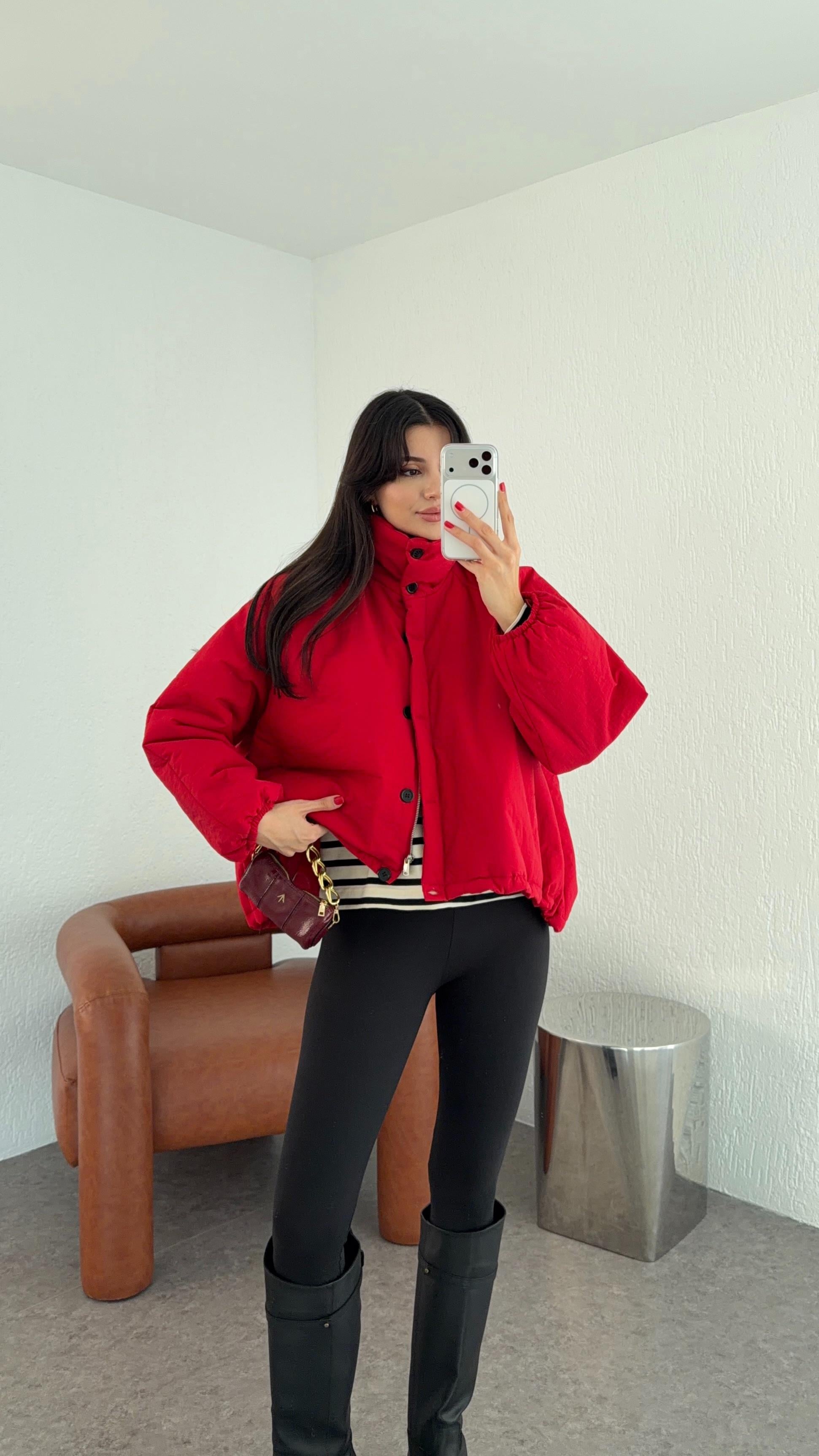 Kırmızı Oversize Şişme Mont