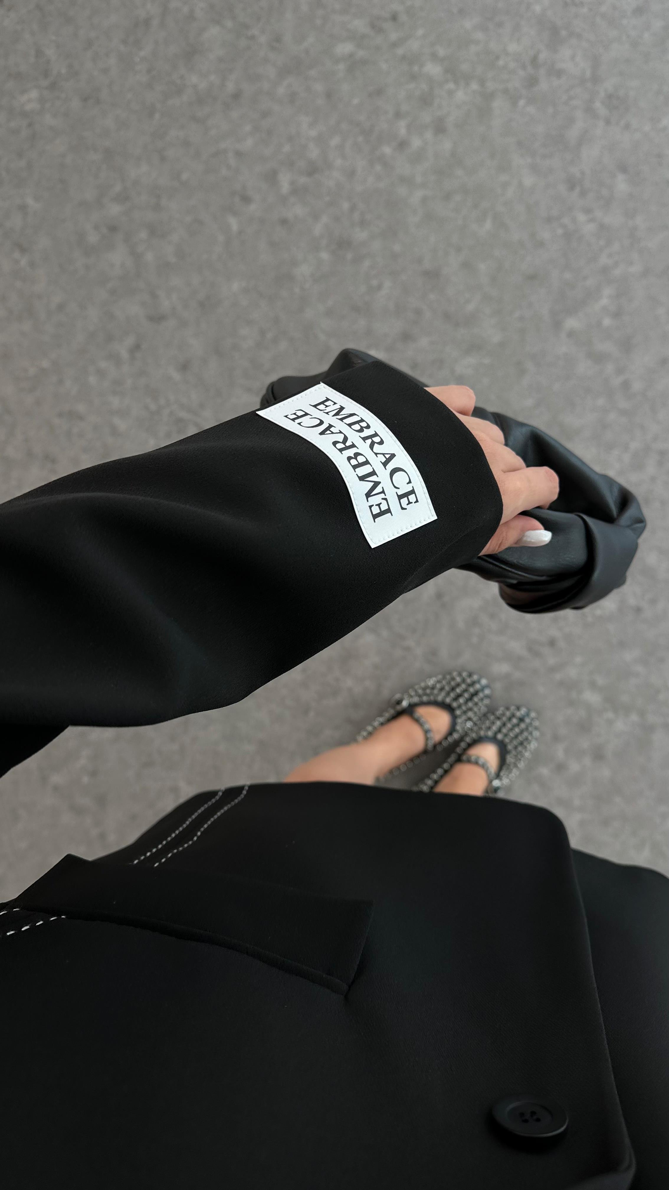 Kontrast Dikişli Siyah Blazer Ceket