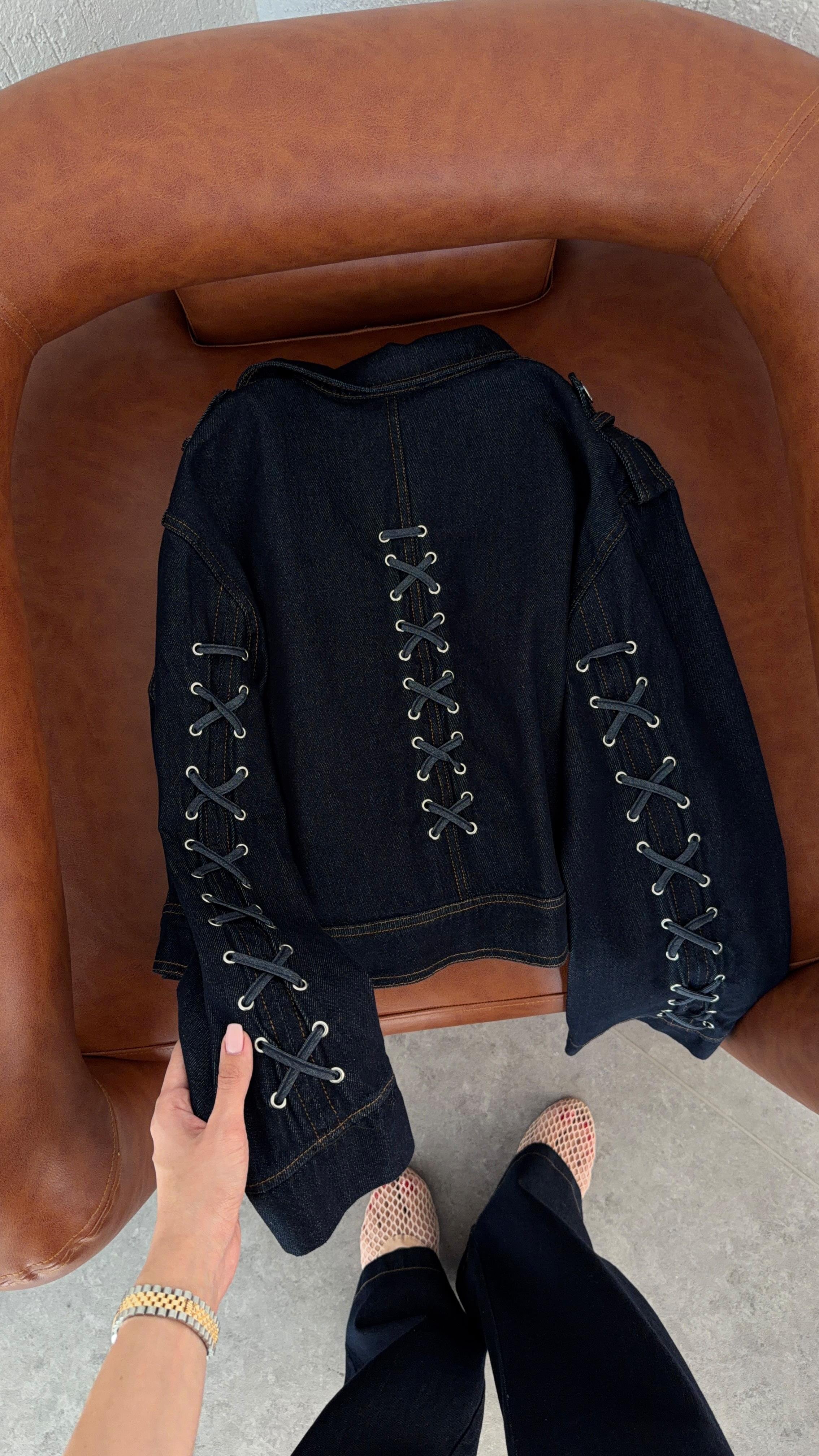 Kuş Gözü Detaylı Denim Takım