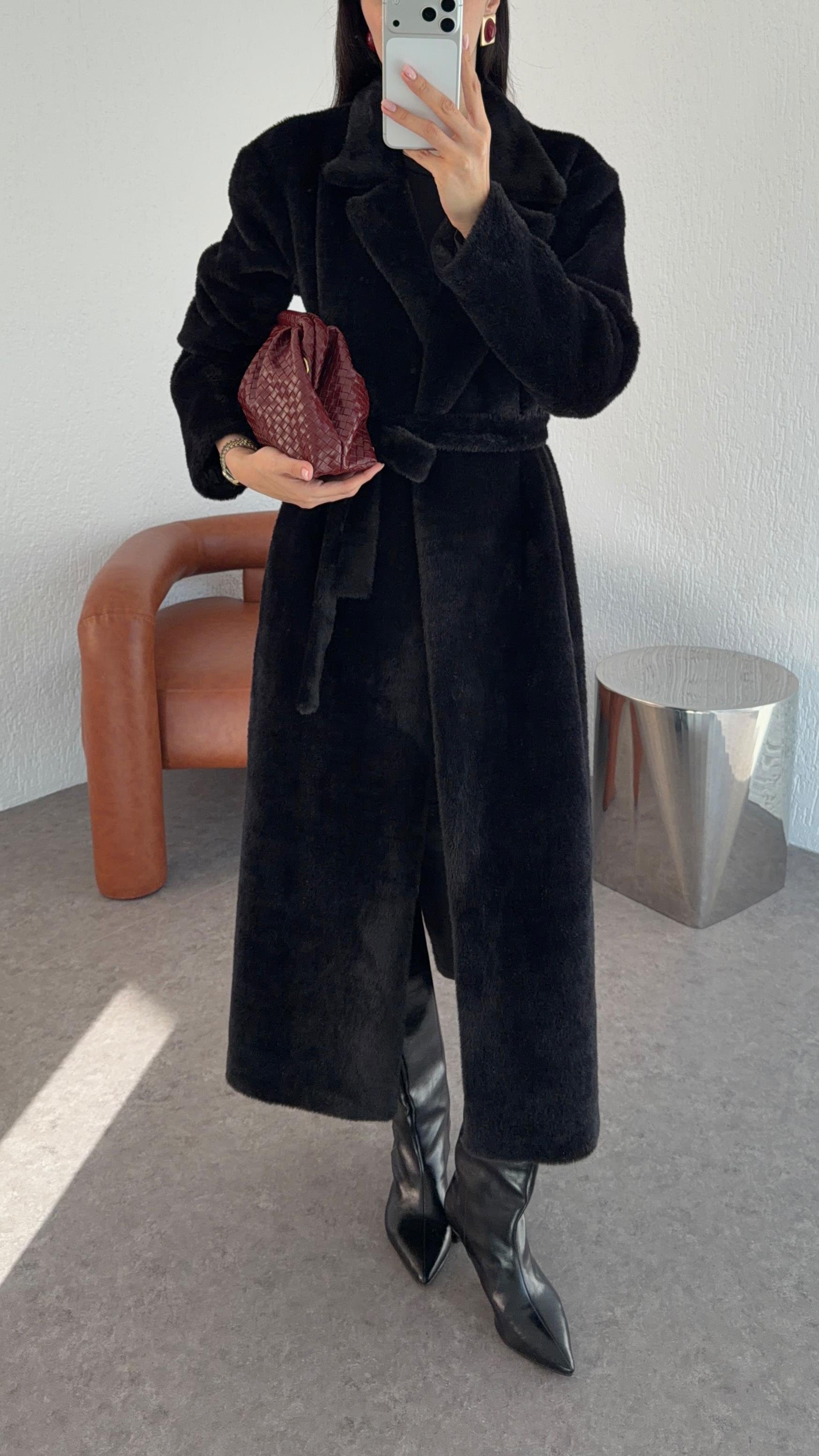 Kuşaklı Premium Siyah Uzun Kürk