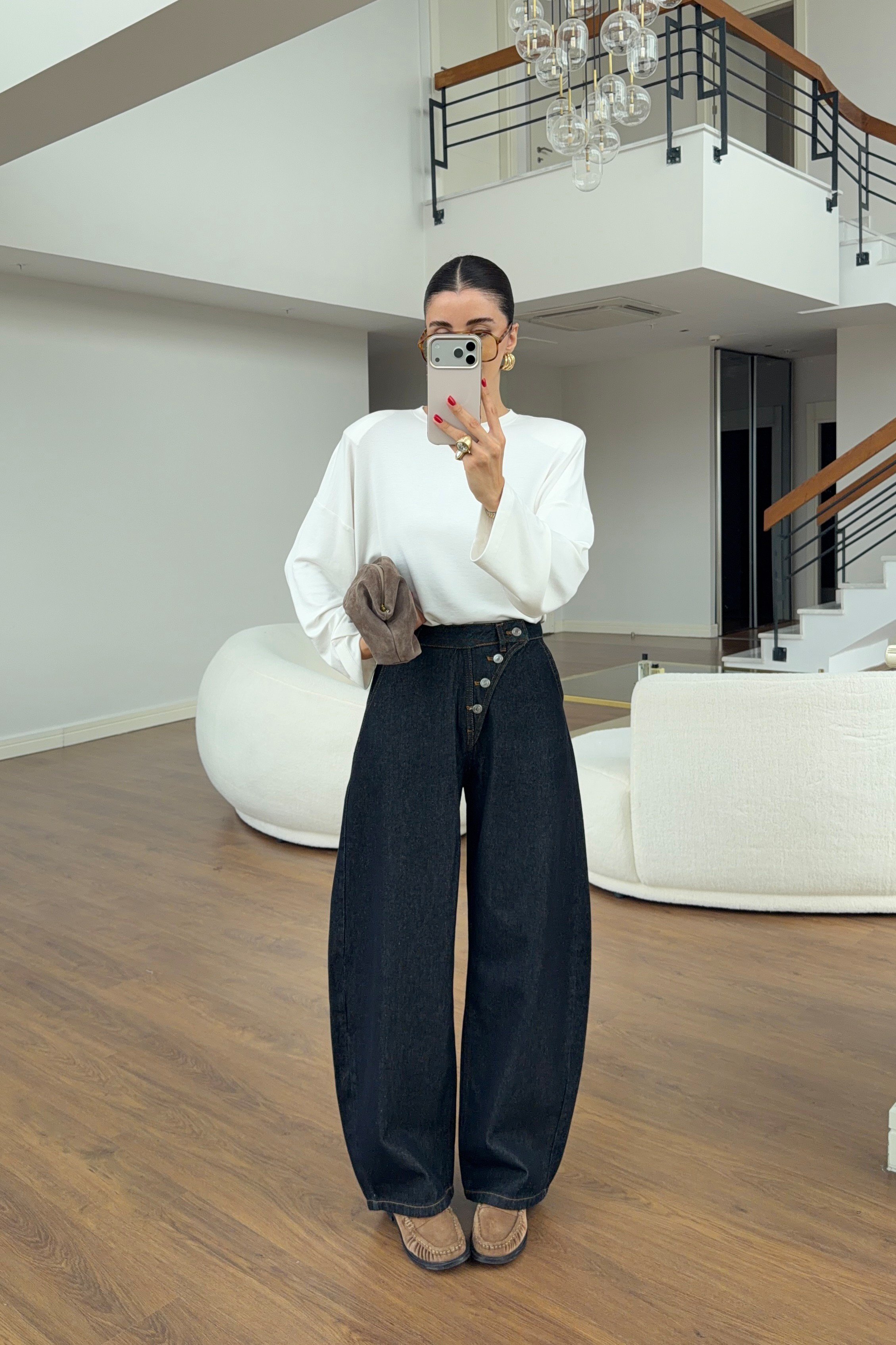 Lacivert Asimetrik Düğmeli Jean