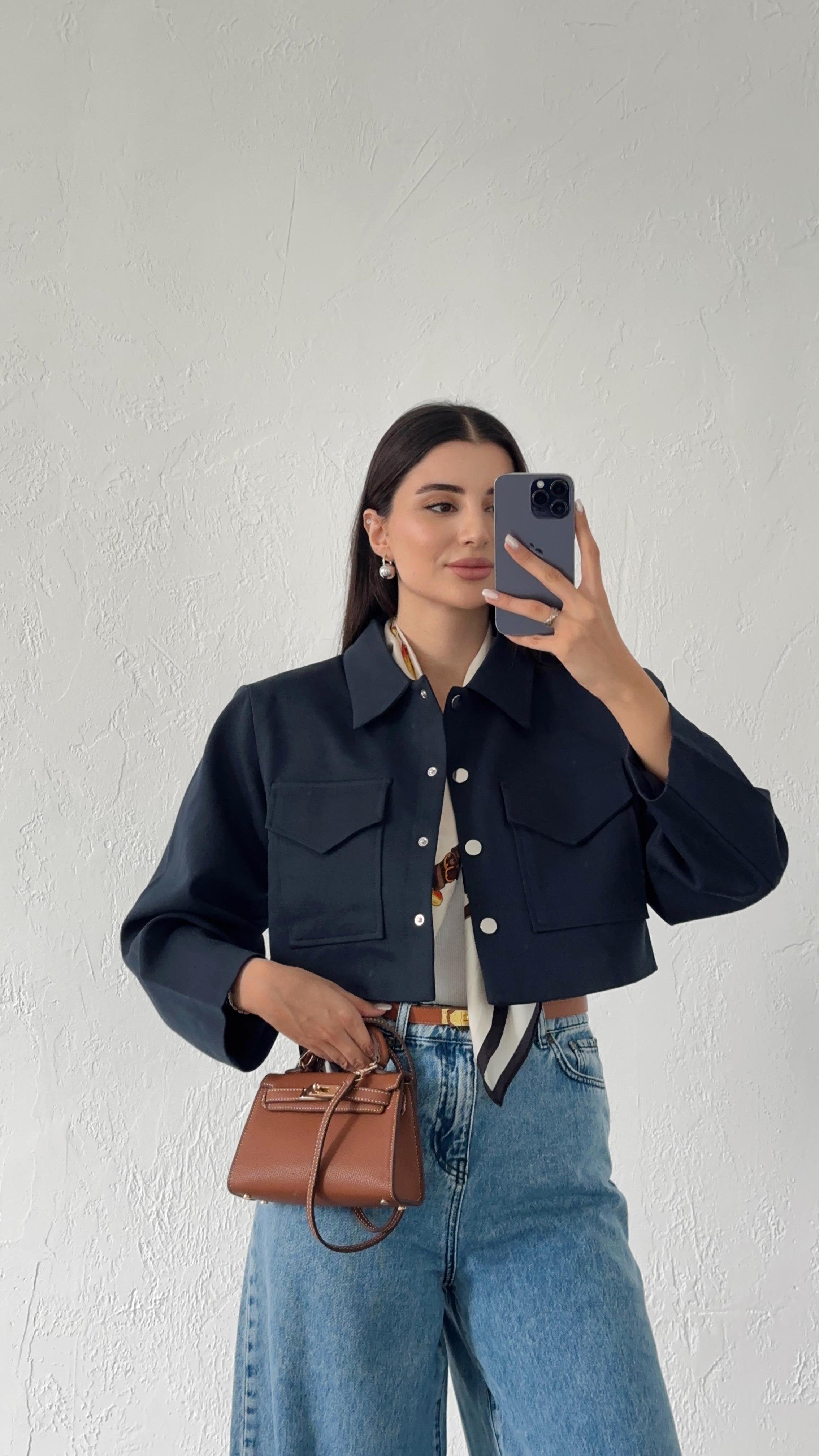 Lacivert Crop Ceket