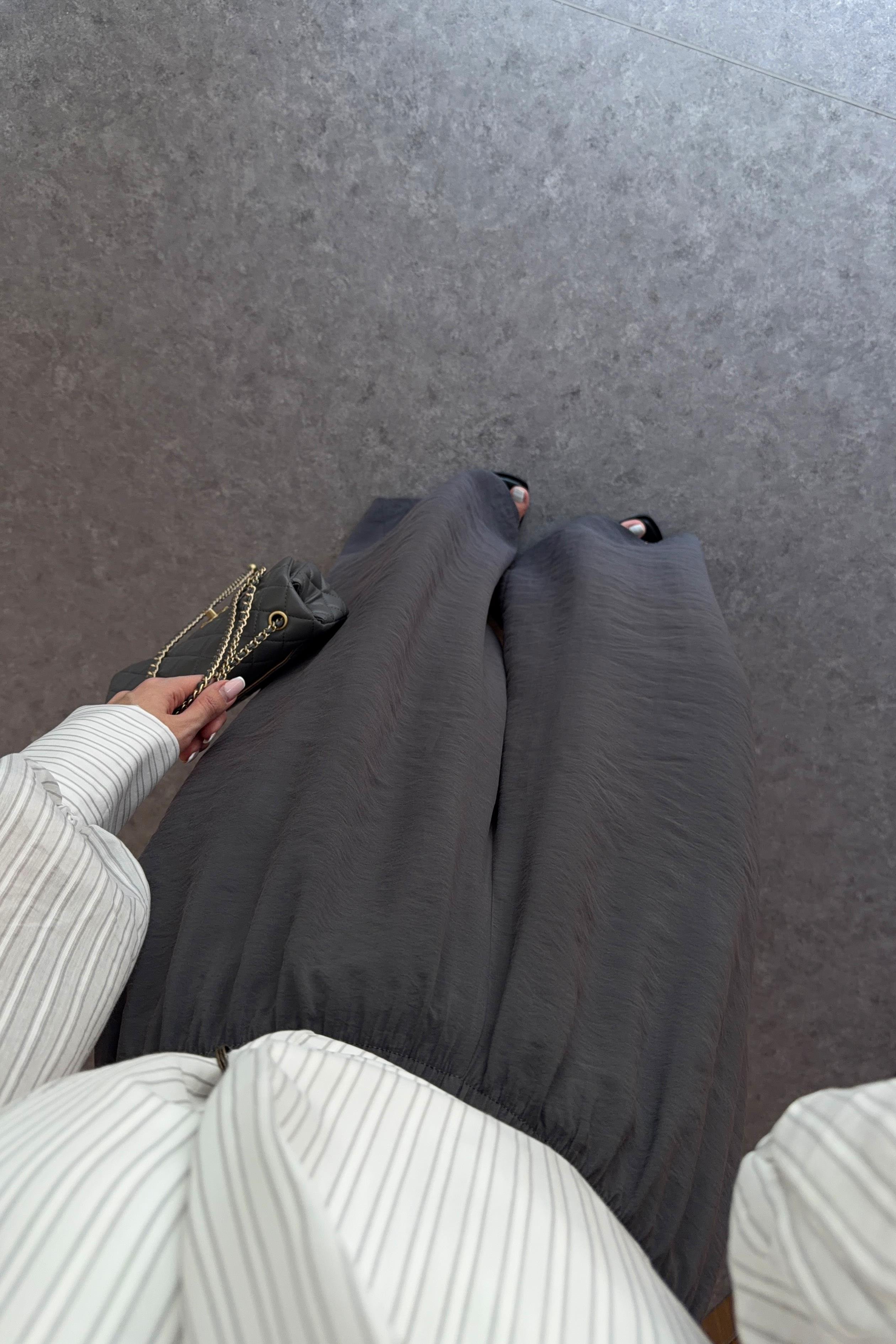 Lastikli Antrasit Modal Pantolon