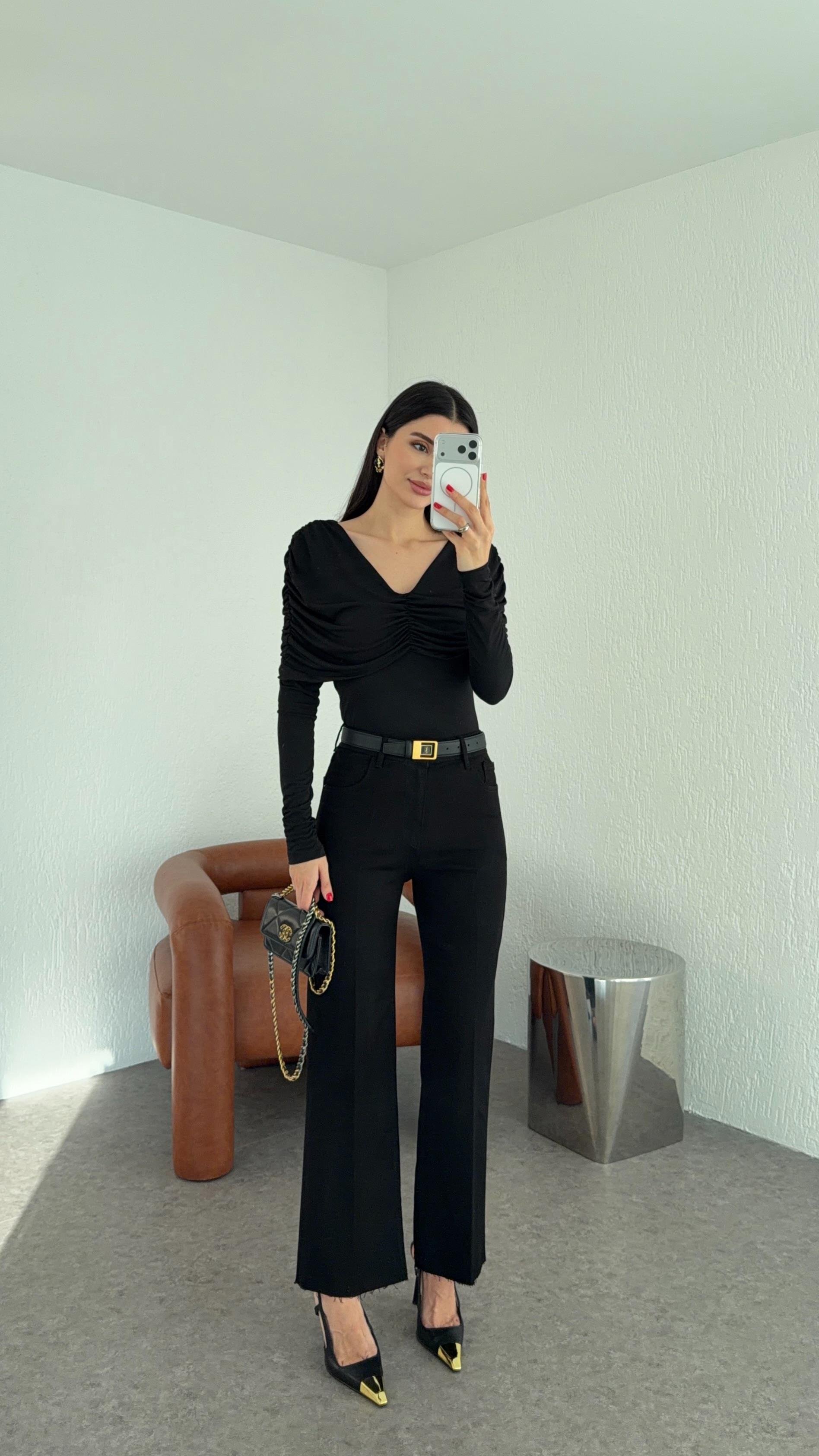 Likralı Siyah Flare Jean