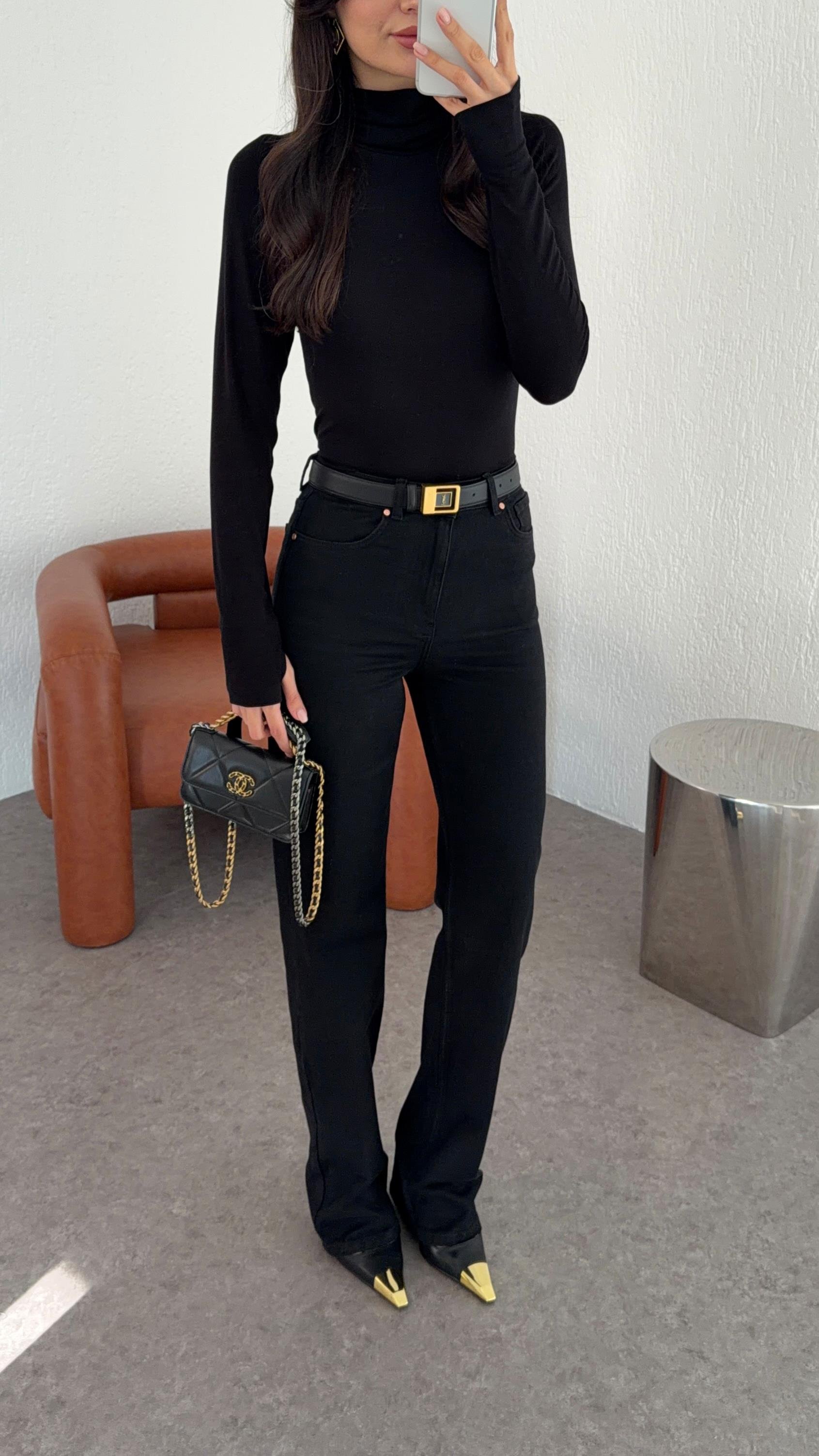 Likralı Siyah Straight Jean