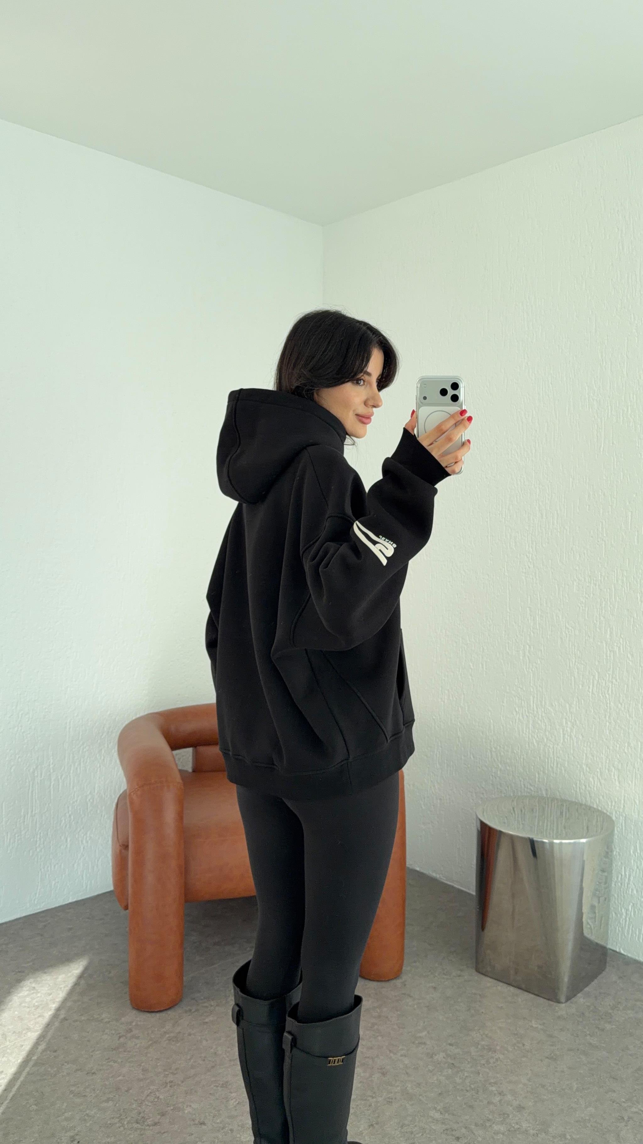 Logolu 3 İplik Siyah Sweatshirt
