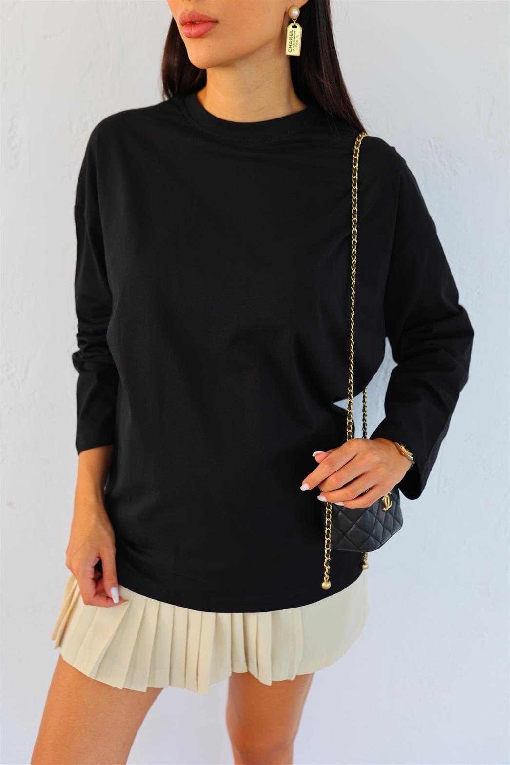 Mevsimlik Siyah Basic Sweat