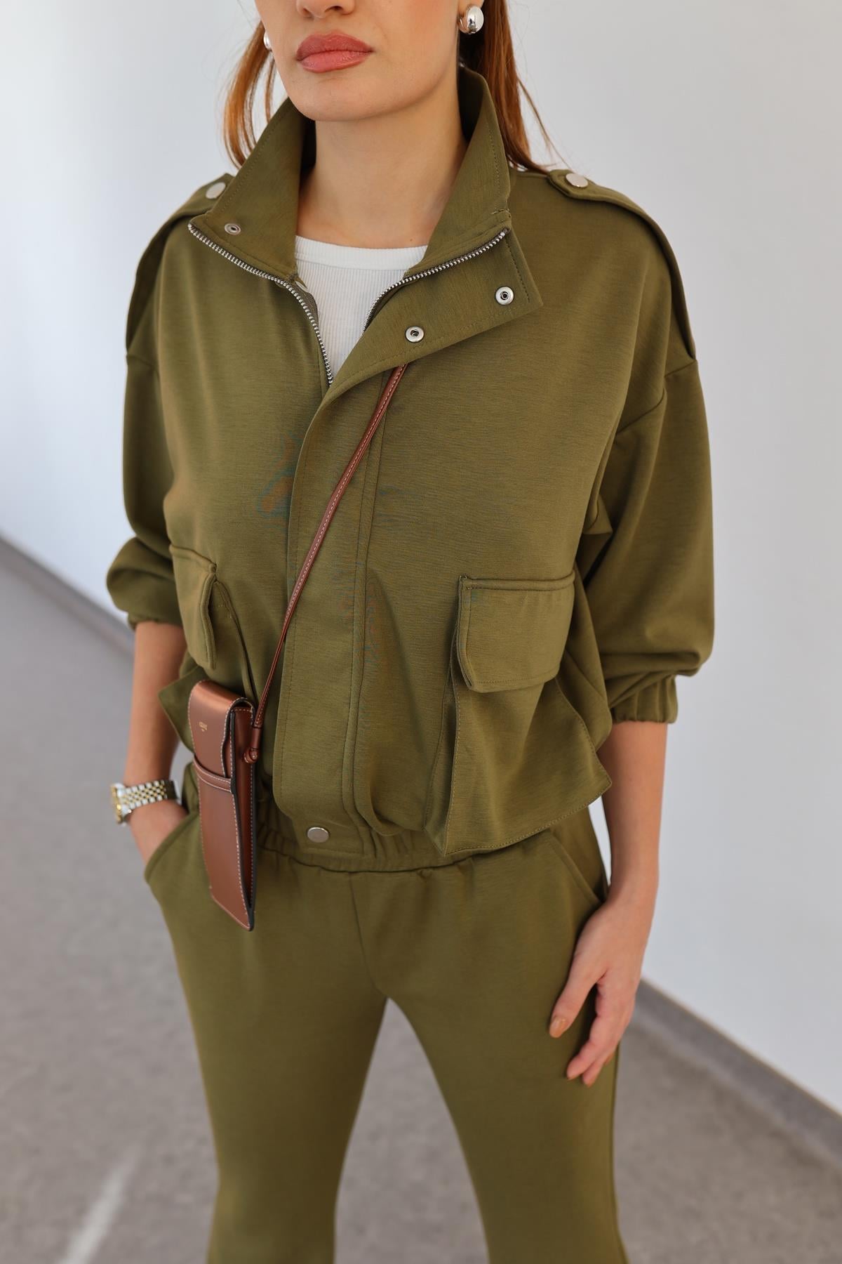 Model Likralı Haki Eşofman Takım